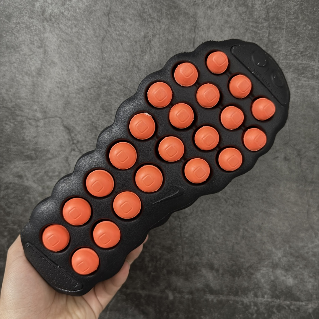 图片[9]-【纯原神版】NK Mind 002 黑科技足底按摩舒适贴合训练鞋 黑色 HQ4308-001 目前市场最正确版 顶级版本 正确细节 1：1标配组合底 MD软底 分区按摩 超高清洁度 按摩功能效果同步原版 区别市场通货 Mind 002 从神经科学中汲取灵感，打造出一款不仅外观独特，更能为穿着者带来别样感知体验的球鞋，此次新作将继续延续此核心方向。历时十年打磨的 Mind 系列，承载着 Nike 对未来鞋款的愿景呈现。系列中的每双鞋，外底均由 22 个独立泡沫结节构成，旨在模拟赤足般的体验。这些结节N通过与足底感官感受器的相互作用，从而促进人体的自然步态。 尺码：35.5 36 36.5 37.5 38 38.5 39 40 40.5 41 42 42.5 43 44 44.5 45-选品中心