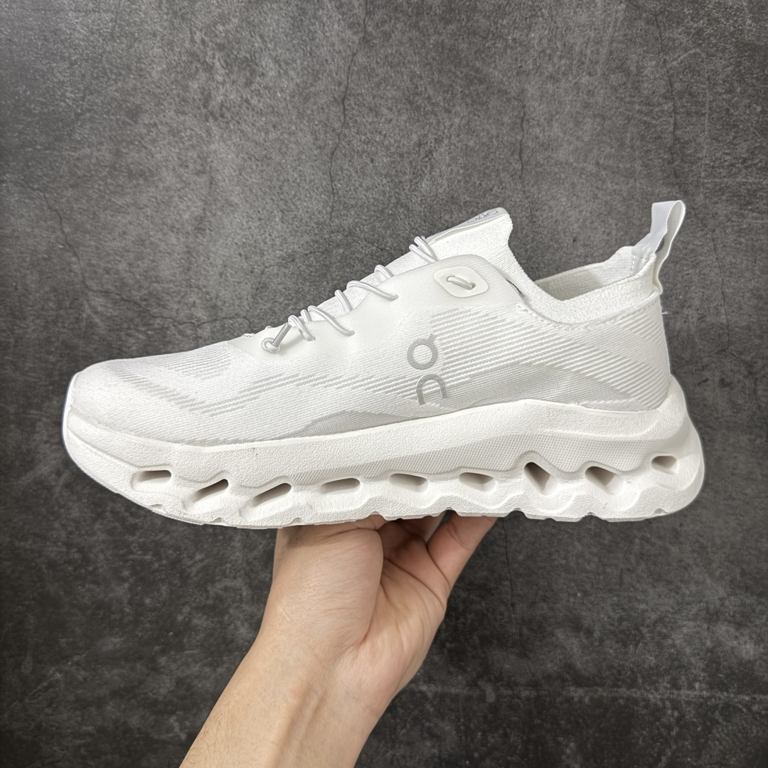 图片[2]-【PZ版本】On昂跑 x LOEWE罗意威 Cloudtilt 织物 跑步 户外轻便百搭系带 减震 低帮 运动休闲鞋 市面最优版本 原版开发 原材1比1打造 采用工程飞织网布组合再生聚酯纤维鞋面材质搭载独家隐藏速度中板 镂空CloudTec科技 泡棉缓震中底 黑科技跑出圈的时尚运动新宠 尺码：36-46 含半码-选品中心