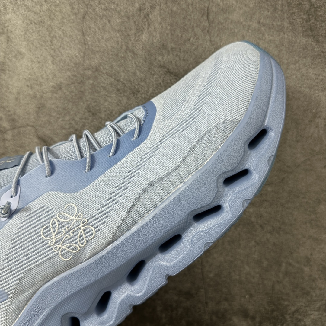 图片[6]-【PZ版本】On昂跑 x LOEWE罗意威 Cloudtilt 织物 跑步 户外轻便百搭系带 减震 低帮 运动休闲鞋 市面最优版本 原版开发 原材1比1打造 采用工程飞织网布组合再生聚酯纤维鞋面材质搭载独家隐藏速度中板 镂空CloudTec科技 泡棉缓震中底 黑科技跑出圈的时尚运动新宠 尺码：36-46 含半码-选品中心