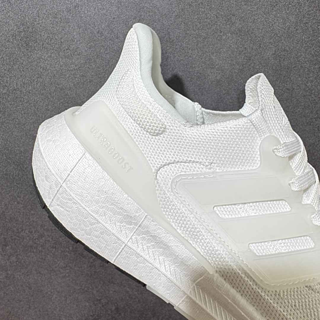 图片[8]-【公司级福利】Adidas UltraBoost Light 加厚爆米花袜套式针织鞋面休闲运动慢跑鞋 UB爆米花跑鞋 大厂福利 完美品质 全掌真爆米花软弹大底 做工清洁度超高 针织网面透气有弹性 无论是休闲健身 还是日常穿搭都很到位 尺码：36 36.5 37.5 38 38.5 39 40 40.5 41 42 42.5 43 44 45 货号：GY9350-选品中心