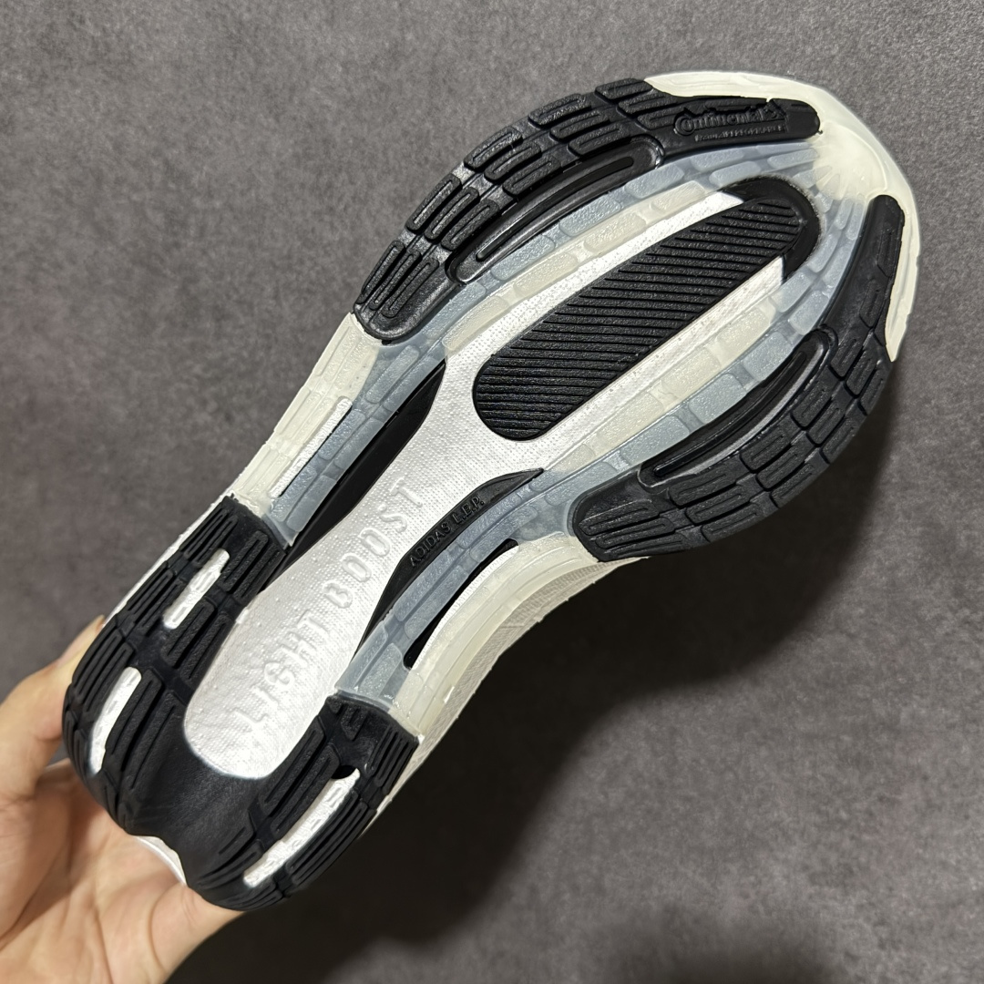 图片[9]-【公司级福利】Adidas UltraBoost Light 加厚爆米花袜套式针织鞋面休闲运动慢跑鞋 UB爆米花跑鞋 大厂福利 完美品质 全掌真爆米花软弹大底 做工清洁度超高 针织网面透气有弹性 无论是休闲健身 还是日常穿搭都很到位 尺码：36 36.5 37.5 38 38.5 39 40 40.5 41 42 42.5 43 44 45 货号：GY9350-选品中心