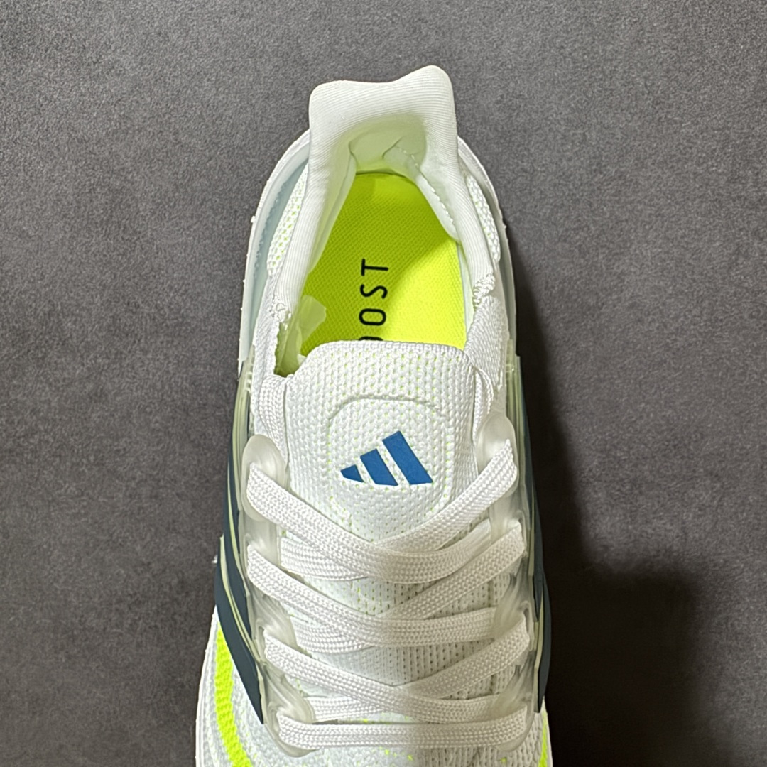 图片[6]-【公司级福利】Adidas UltraBoost Light 加厚爆米花袜套式针织鞋面休闲运动慢跑鞋 UB爆米花跑鞋 大厂福利 完美品质 全掌真爆米花软弹大底 做工清洁度超高 针织网面透气有弹性 无论是休闲健身 还是日常穿搭都很到位 尺码：36 36.5 37.5 38 38.5 39 40 40.5 41 42 42.5 43 44 45 货号：IE1768-选品中心