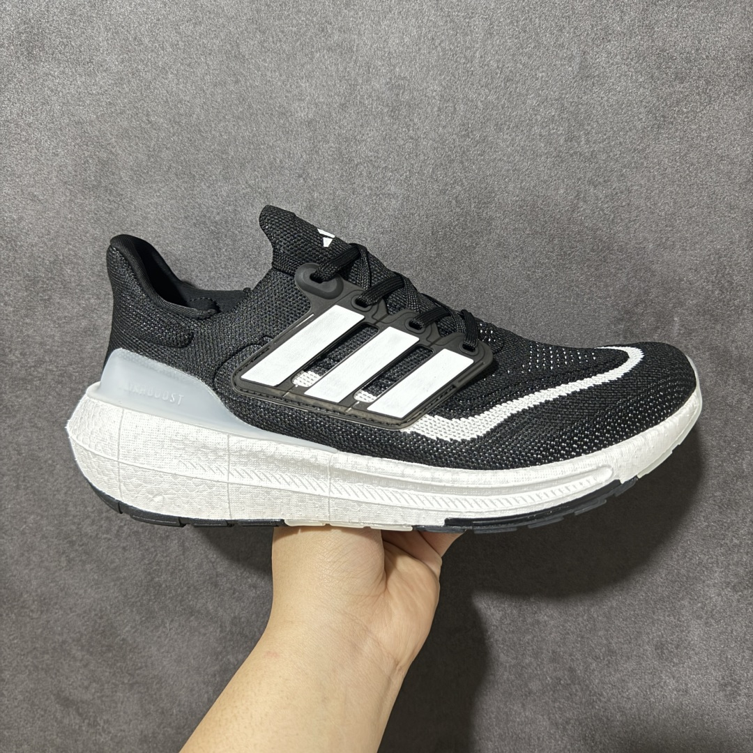 【公司级福利】Adidas UltraBoost Light 加厚爆米花袜套式针织鞋面休闲运动慢跑鞋 UB爆米花跑鞋 大厂福利 完美品质 全掌真爆米花软弹大底 做工清洁度超高 针织网面透气有弹性 无论是休闲健身 还是日常穿搭都很到位 尺码：36 36.5 37.5 38 38.5 39 40 40.5 41 42 42.5 43 44 45 货号：HQ6340-选品中心