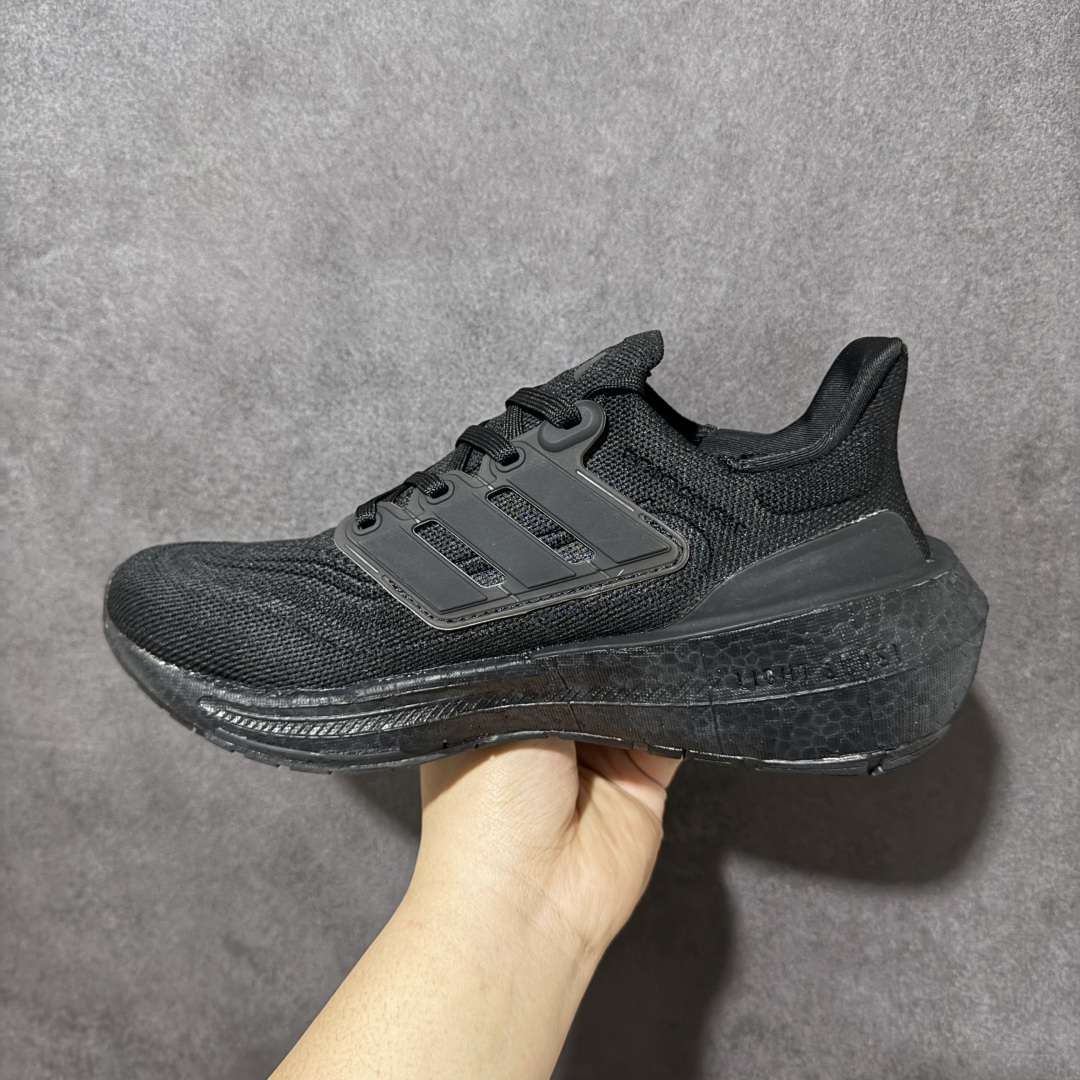 图片[2]-【公司级福利】Adidas UltraBoost Light 加厚爆米花袜套式针织鞋面休闲运动慢跑鞋 UB爆米花跑鞋 大厂福利 完美品质 全掌真爆米花软弹大底 做工清洁度超高 针织网面透气有弹性 无论是休闲健身 还是日常穿搭都很到位 尺码：36 36.5 37.5 38 38.5 39 40 40.5 41 42 42.5 43 44 45 货号：GZ5159-选品中心