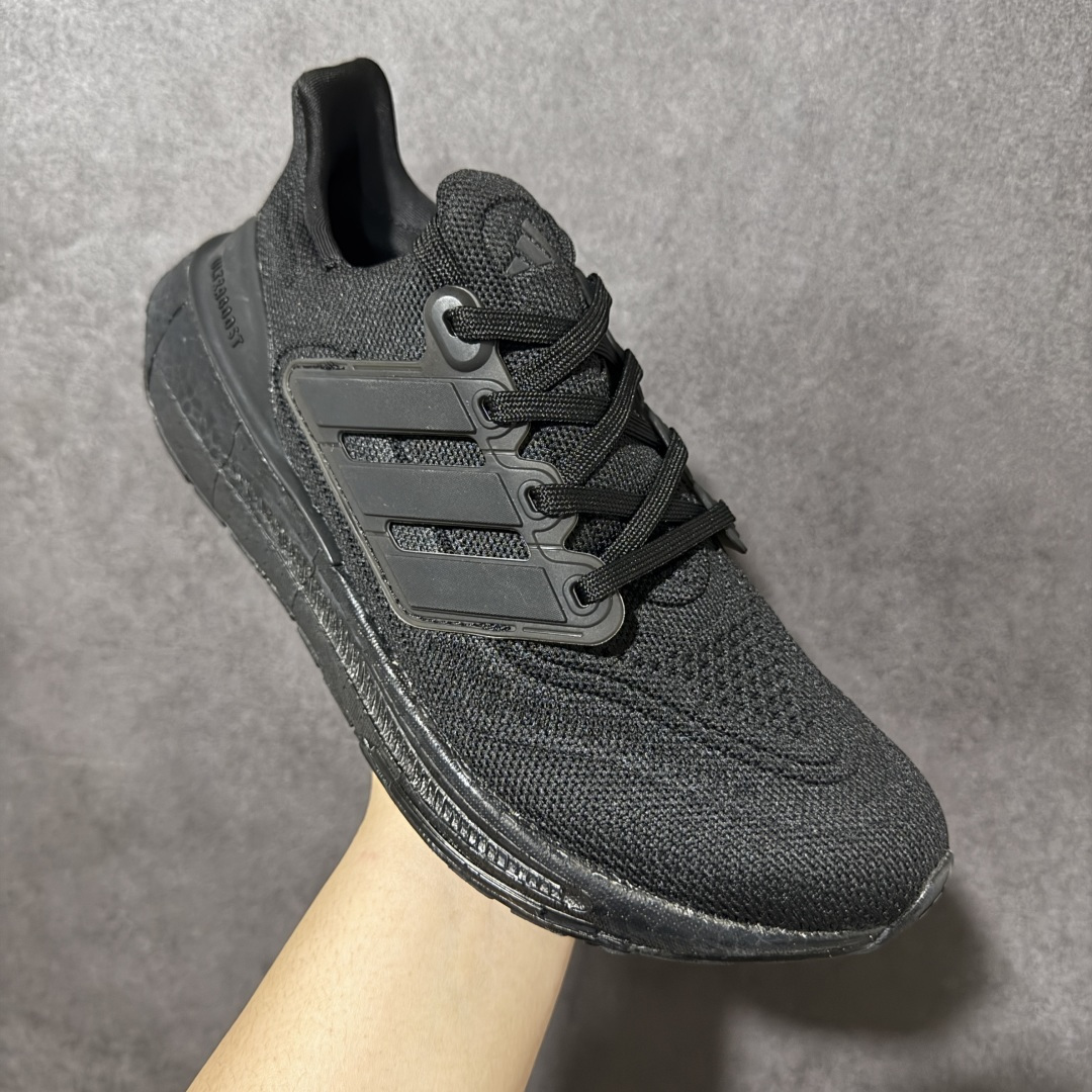 图片[3]-【公司级福利】Adidas UltraBoost Light 加厚爆米花袜套式针织鞋面休闲运动慢跑鞋 UB爆米花跑鞋 大厂福利 完美品质 全掌真爆米花软弹大底 做工清洁度超高 针织网面透气有弹性 无论是休闲健身 还是日常穿搭都很到位 尺码：36 36.5 37.5 38 38.5 39 40 40.5 41 42 42.5 43 44 45 货号：GZ5159-选品中心