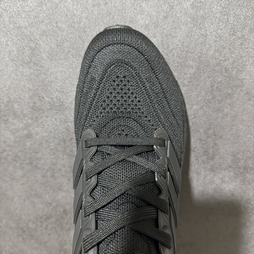 图片[5]-【公司级福利】Adidas UltraBoost Light 加厚爆米花袜套式针织鞋面休闲运动慢跑鞋 UB爆米花跑鞋 大厂福利 完美品质 全掌真爆米花软弹大底 做工清洁度超高 针织网面透气有弹性 无论是休闲健身 还是日常穿搭都很到位 尺码：36 36.5 37.5 38 38.5 39 40 40.5 41 42 42.5 43 44 45 货号：GZ5159-选品中心