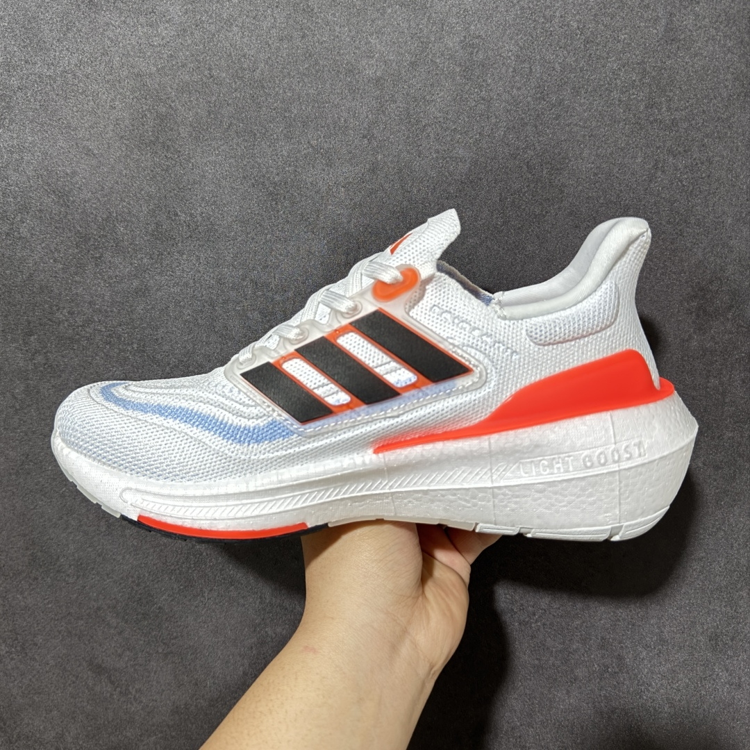 图片[2]-【公司级福利】Adidas UltraBoost Light 加厚爆米花袜套式针织鞋面休闲运动慢跑鞋 UB爆米花跑鞋 大厂福利 完美品质 全掌真爆米花软弹大底 做工清洁度超高 针织网面透气有弹性 无论是休闲健身 还是日常穿搭都很到位 尺码：36 36.5 37.5 38 38.5 39 40 40.5 41 42 42.5 43 44 45 货号：HQ6351-选品中心
