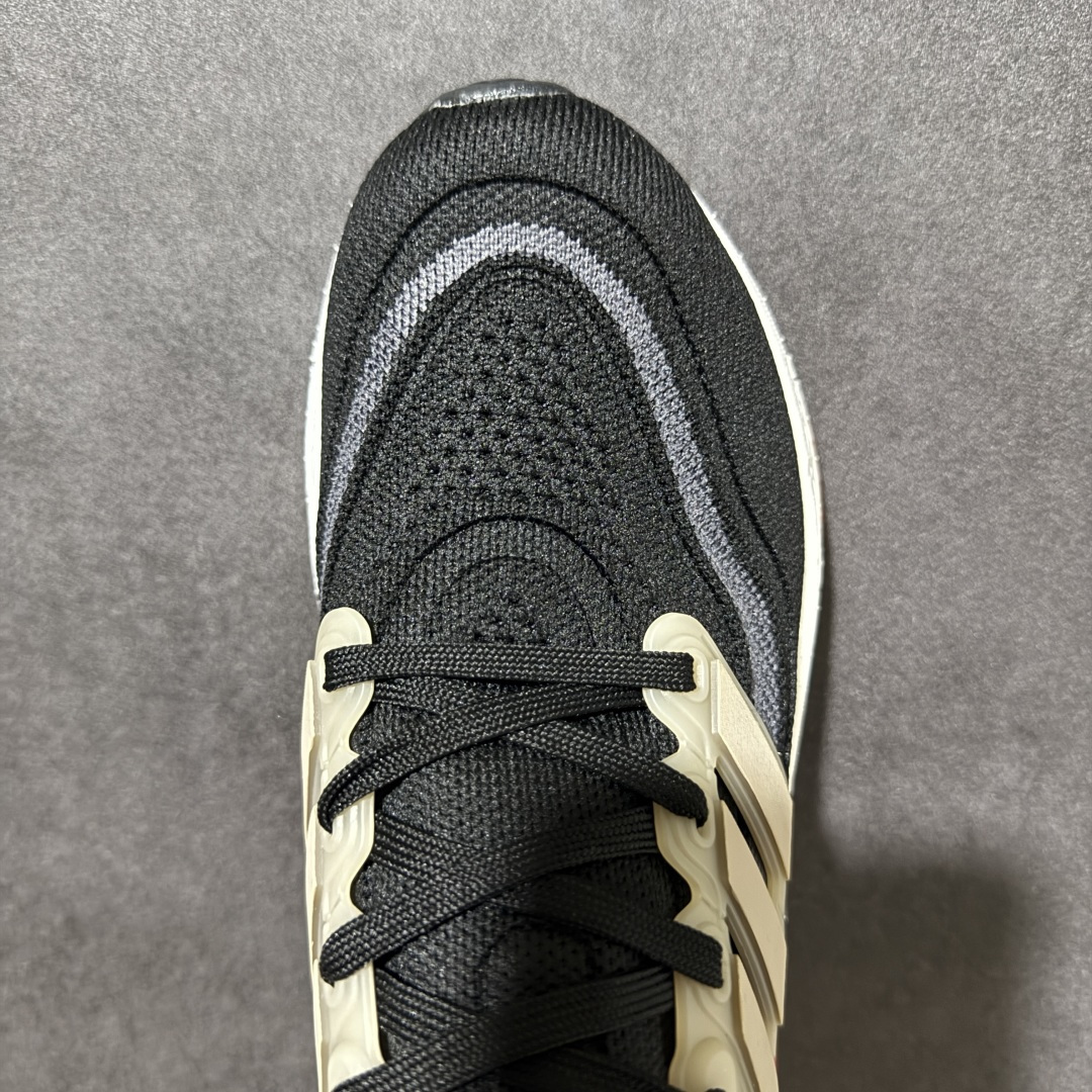 图片[5]-【公司级福利】Adidas UltraBoost Light 加厚爆米花袜套式针织鞋面休闲运动慢跑鞋 UB爆米花跑鞋 大厂福利 完美品质 全掌真爆米花软弹大底 做工清洁度超高 针织网面透气有弹性 无论是休闲健身 还是日常穿搭都很到位 尺码：36 36.5 37.5 38 38.5 39 40 40.5 41 42 42.5 43 44 45 货号：HQ6344-选品中心