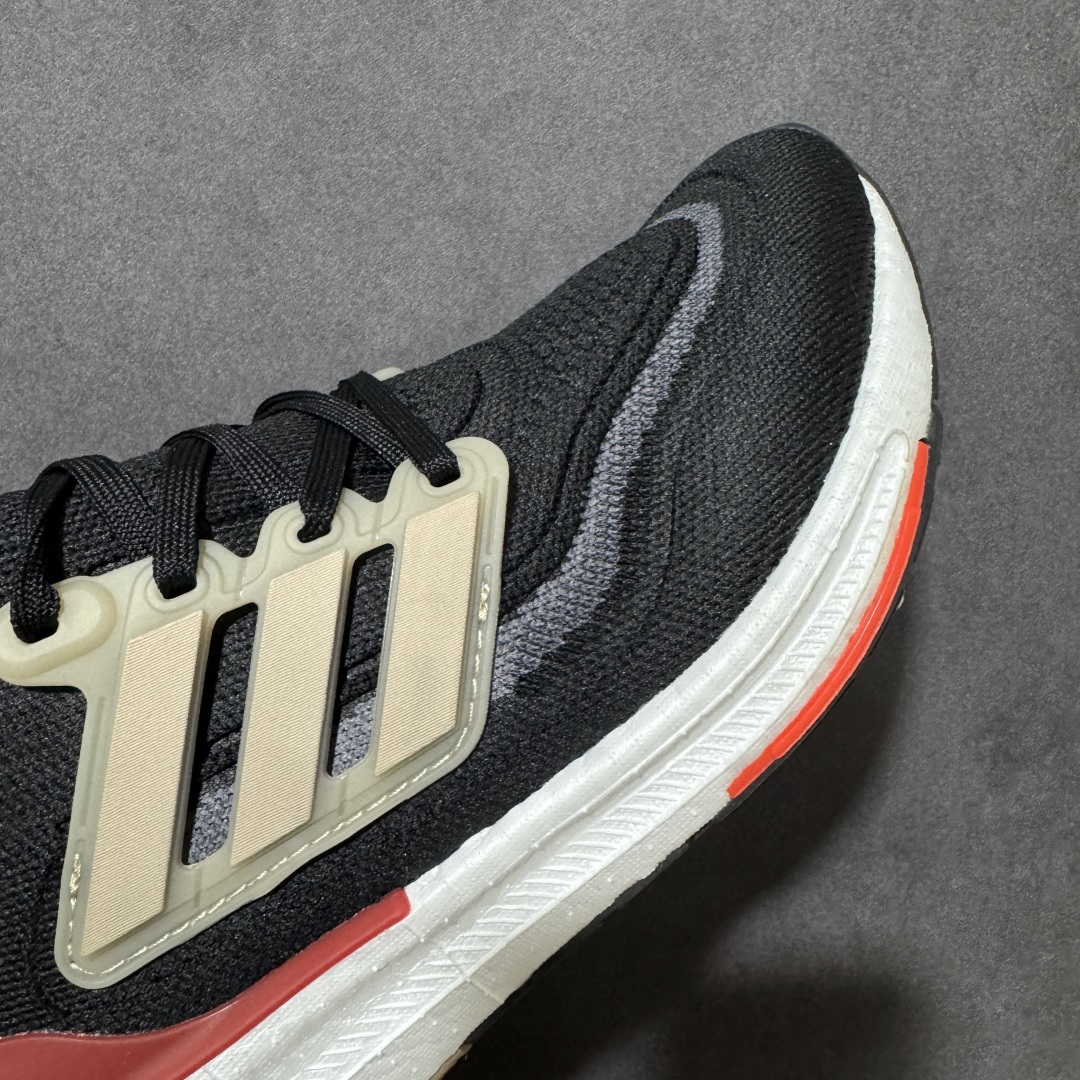 图片[7]-【公司级福利】Adidas UltraBoost Light 加厚爆米花袜套式针织鞋面休闲运动慢跑鞋 UB爆米花跑鞋 大厂福利 完美品质 全掌真爆米花软弹大底 做工清洁度超高 针织网面透气有弹性 无论是休闲健身 还是日常穿搭都很到位 尺码：36 36.5 37.5 38 38.5 39 40 40.5 41 42 42.5 43 44 45 货号：HQ6344-选品中心