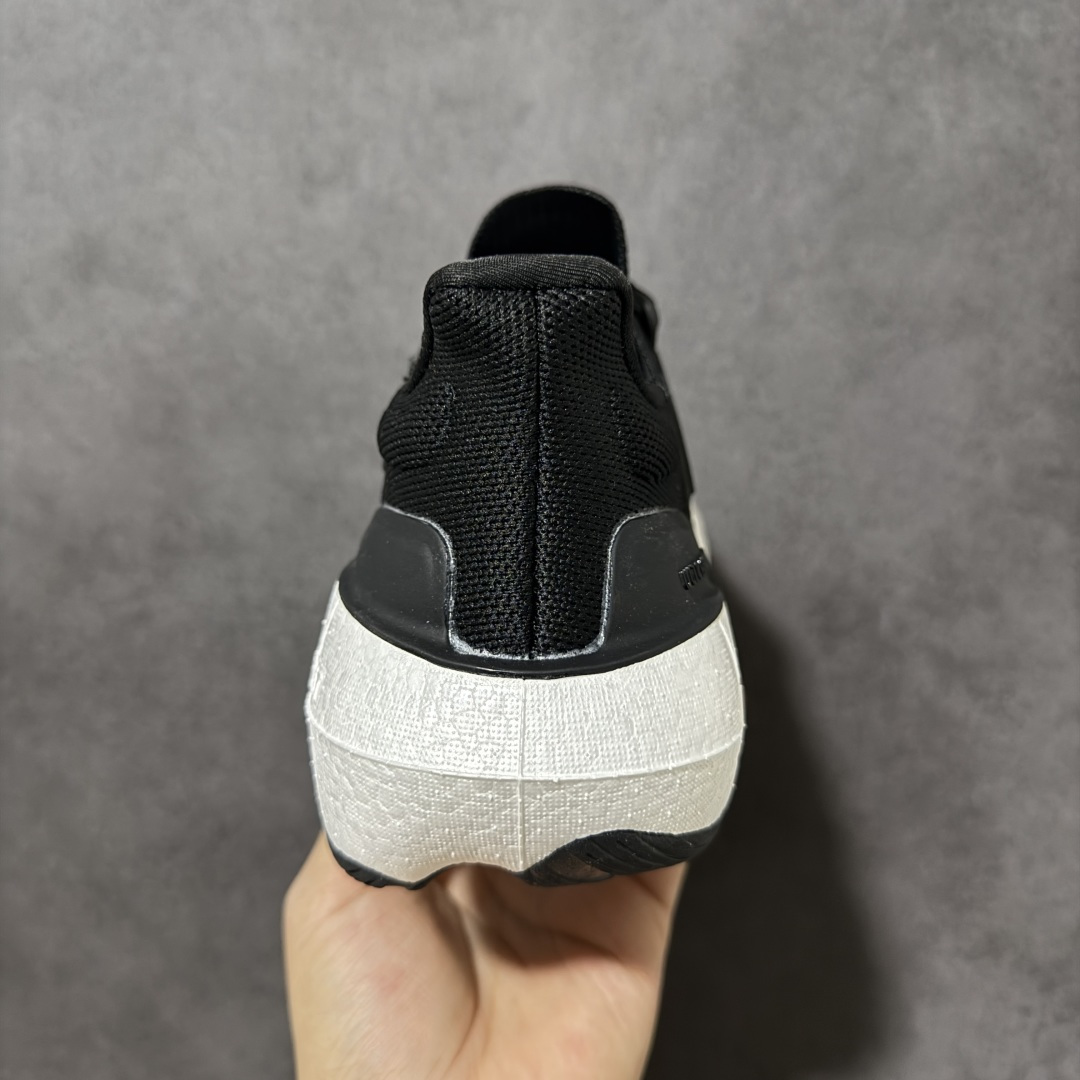 图片[4]-【公司级福利】Adidas UltraBoost Light 加厚爆米花袜套式针织鞋面休闲运动慢跑鞋 UB爆米花跑鞋 大厂福利 完美品质 全掌真爆米花软弹大底 做工清洁度超高 针织网面透气有弹性 无论是休闲健身 还是日常穿搭都很到位 尺码：36 36.5 37.5 38 38.5 39 40 40.5 41 42 42.5 43 44 45 货号：GY9351-选品中心