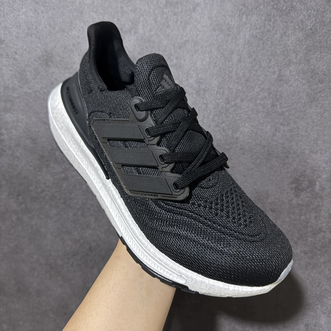 图片[3]-【公司级福利】Adidas UltraBoost Light 加厚爆米花袜套式针织鞋面休闲运动慢跑鞋 UB爆米花跑鞋 大厂福利 完美品质 全掌真爆米花软弹大底 做工清洁度超高 针织网面透气有弹性 无论是休闲健身 还是日常穿搭都很到位 尺码：36 36.5 37.5 38 38.5 39 40 40.5 41 42 42.5 43 44 45 货号：GY9351-选品中心