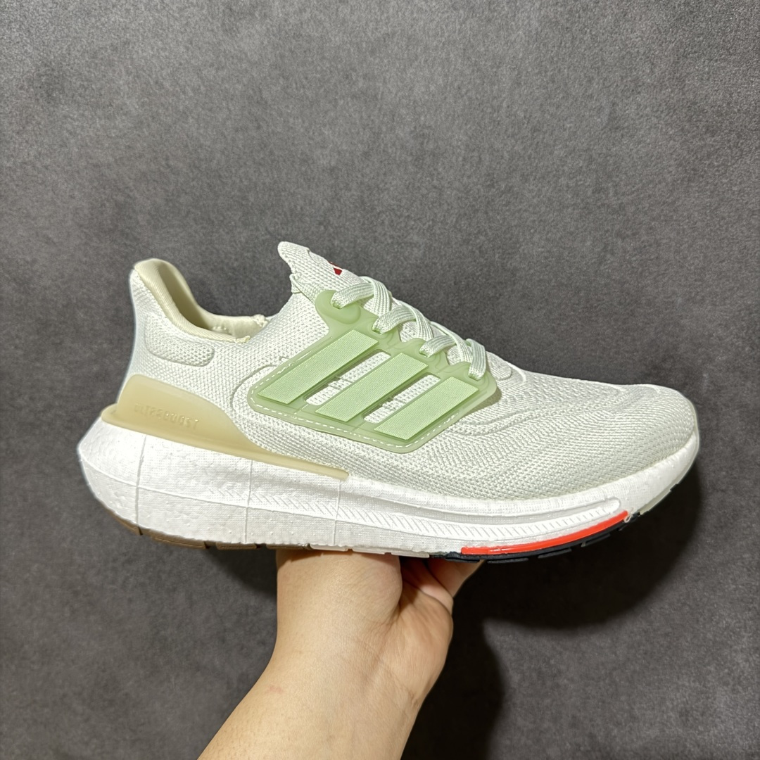 【公司级福利】Adidas UltraBoost 21 加厚爆米花袜套式针织鞋面休闲运动慢跑鞋 UB爆米花跑鞋 大厂福利 完美品质 全掌真爆米花软弹大底 做工清洁度超高 针织网面透气有弹性 无论是休闲健身 还是日常穿搭都很到位 尺码：36 36.5 37.5 38 38.5 39 40 40.5 41 42 42.5 43 44 45 货号：HQ6338-选品中心