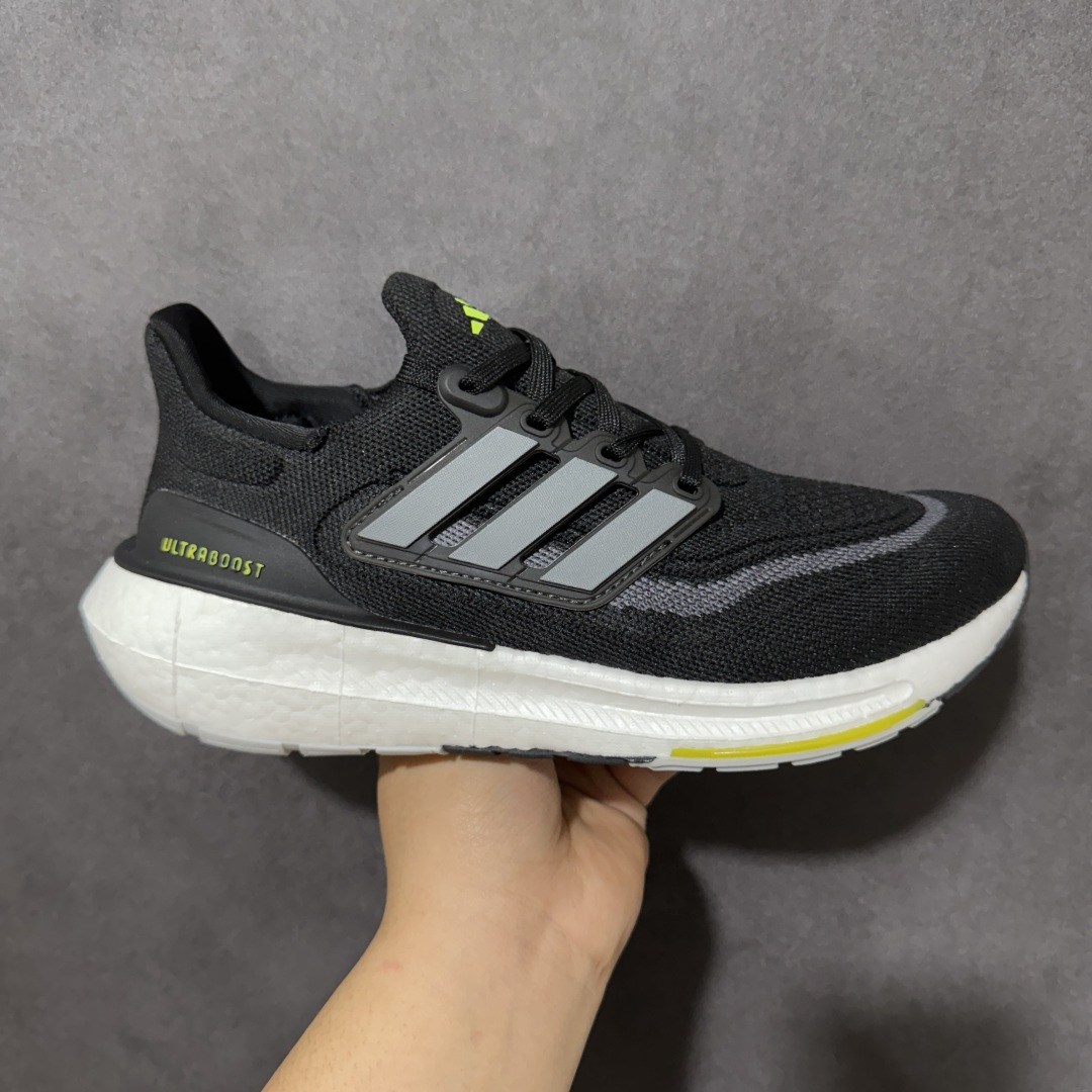 【公司级福利】Adidas UltraBoost 21 加厚爆米花袜套式针织鞋面休闲运动慢跑鞋 UB爆米花跑鞋 大厂福利 完美品质 全掌真爆米花软弹大底 做工清洁度超高 针织网面透气有弹性 无论是休闲健身 还是日常穿搭都很到位 尺码：36 36.5 37.5 38 38.5 39 40 40.5 41 42 42.5 43 44 45 货号：HQ6339-选品中心