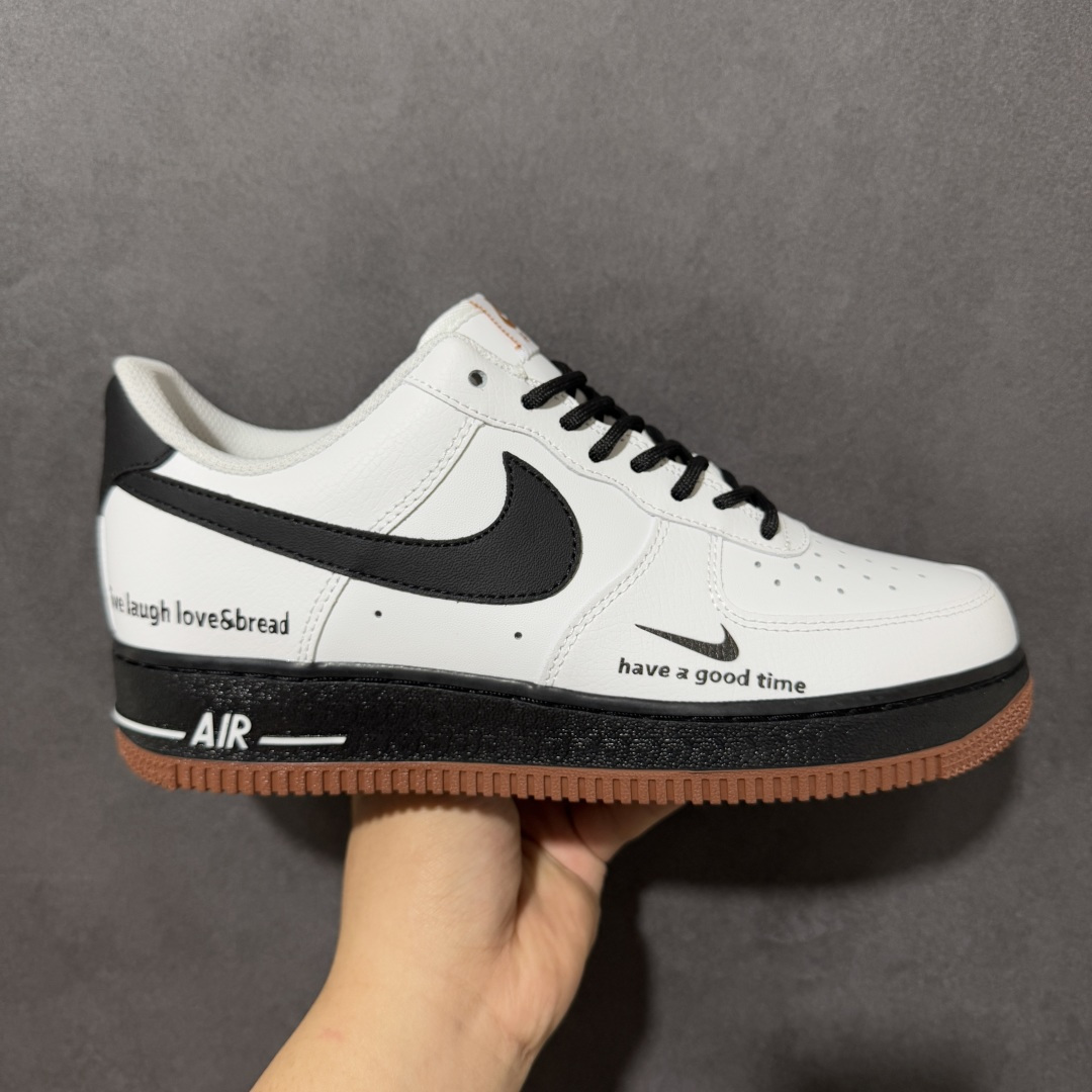 【定制版】二次元主题 Nike Air Force 1 Low’07 经典黑白撞色 空军一号低帮休闲板鞋 定制皮料 原厂3D打印 定制鞋盒 原楦原纸板 纯正空军版型 内置全掌气垫 货号：ZH0316-161 尺码：36 36.5 37.5 38 38.5 39 40 40.5 41 42 42.5 43 44 44.5 45-选品中心