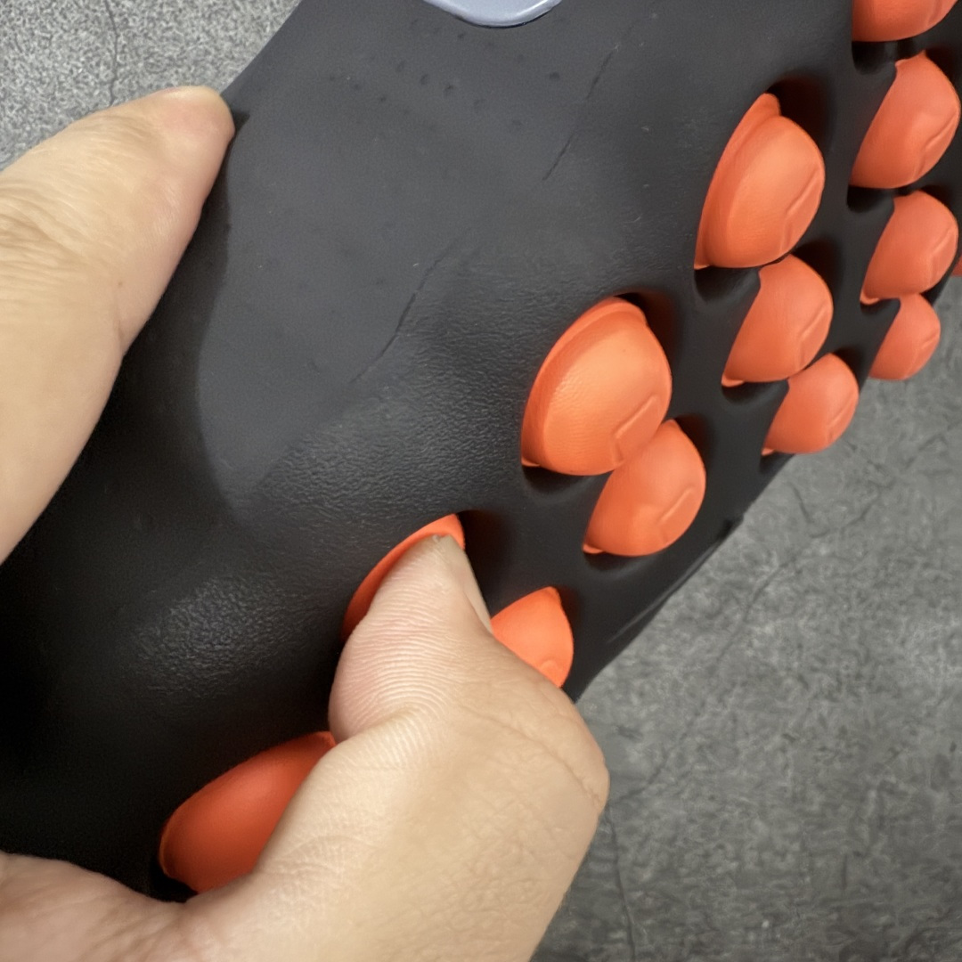 图片[8]-【H12纯原】NK Mind 001 舒适包头拖鞋 黑色HQ4307-003 原厂原材料打造 22颗独立按摩球组合 全鞋身一体发泡成型 无刺鼻味 区别市面 正确喷漆 原标原墨 全套原楦头 同步公司货 全套私模最大可达48.5 符合人体设计 欧码：36 37.5 38.5 40 41 42.5 44 45 46 47.5 48（偏小一码 脚宽买大两码） 美码：4-14-选品中心