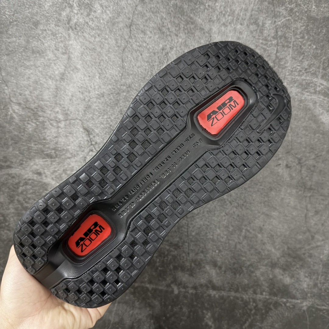 图片[9]-【公司级】Nike VOMERO PREMIUM 耐克 舒适减震防滑 低帮跑步鞋 全掌ReactX泡绵中底 前掌和后跟还配备了Air Zoom气垫单元 据说跑起来更快更舒适哦 这次最大的升级点 首次引入了ReactX泡绵 货号：HQ2050-880 尺码：36 36.5 37.5 38 38.5 39 40 40.5 41 42 42.5 43 44 45-选品中心