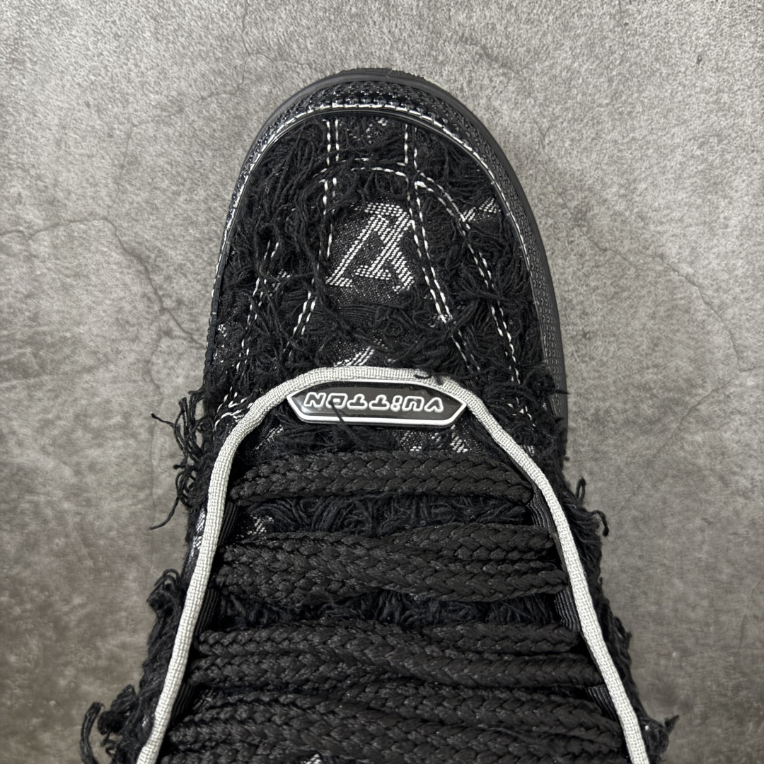 图片[5]-【YS纯原】广奢高端货 Louis Vuitton Trainer Skate 圆头系带低帮板鞋 男女同款 ✦ 荔枝纹头层皮+粒面头层皮拼接鞋面， 质感在线 ✦ 嵌入超软EVA物料鞋垫，脚感舒适 ✦ 后跟耐弯折滴塑支撑片，外置TPR光泽组合隔色鞋底 ✦ 草写风格Louis Vuitton标志，细节丰富 ✦ Virgil Abloh设计，灵感源自复古篮球鞋 ✦ 升级厚实抽屉礼品鞋盒+包装说明书+防尘布袋 ✦ 附送官方快递加固彩色涂鸦包装大礼盒 ✦ 零瑕疵工艺，无线头溢胶 尺码：39 40 41 42 43 44 45-选品中心