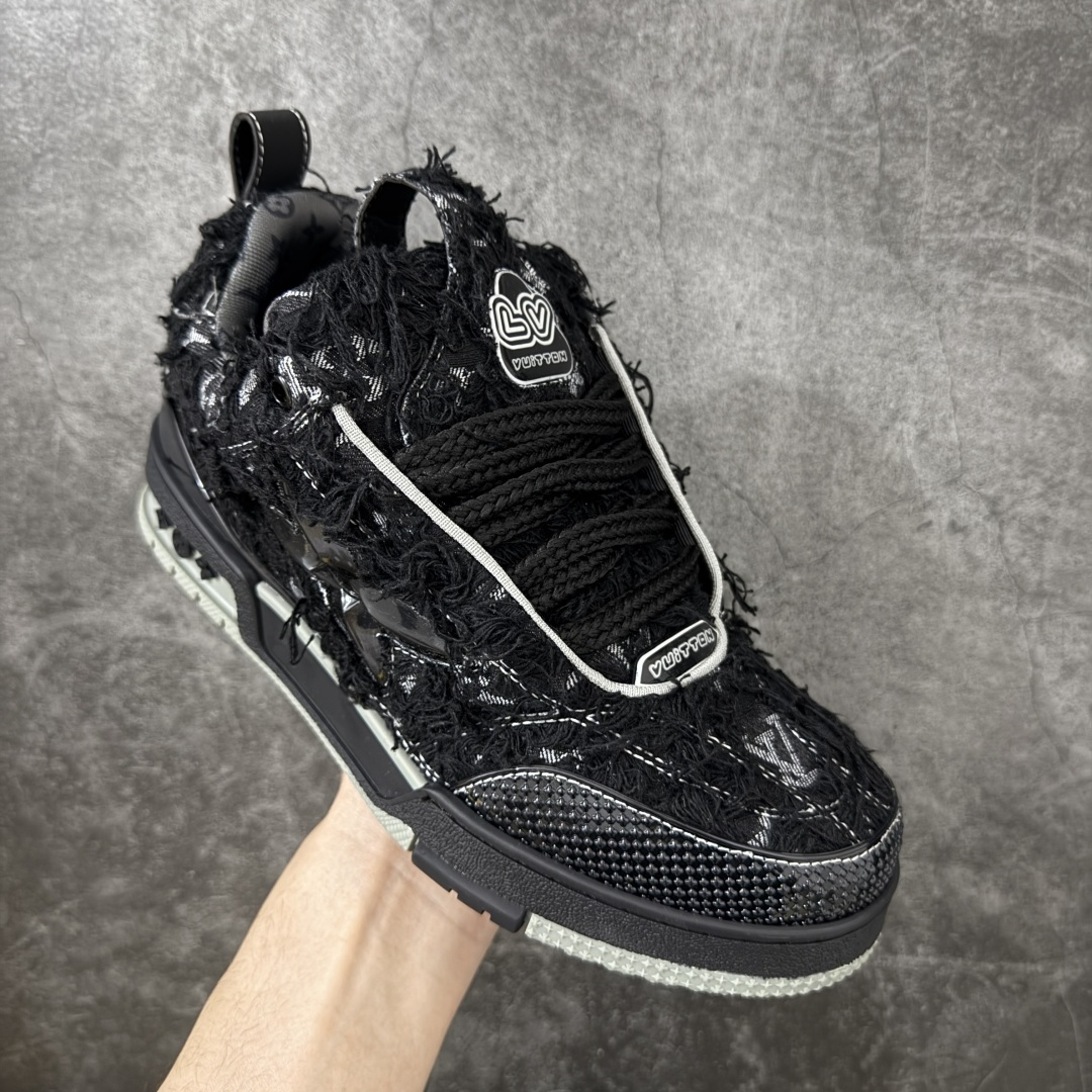 图片[3]-【YS纯原】广奢高端货 Louis Vuitton Trainer Skate 圆头系带低帮板鞋 男女同款 ✦ 荔枝纹头层皮+粒面头层皮拼接鞋面， 质感在线 ✦ 嵌入超软EVA物料鞋垫，脚感舒适 ✦ 后跟耐弯折滴塑支撑片，外置TPR光泽组合隔色鞋底 ✦ 草写风格Louis Vuitton标志，细节丰富 ✦ Virgil Abloh设计，灵感源自复古篮球鞋 ✦ 升级厚实抽屉礼品鞋盒+包装说明书+防尘布袋 ✦ 附送官方快递加固彩色涂鸦包装大礼盒 ✦ 零瑕疵工艺，无线头溢胶 尺码：39 40 41 42 43 44 45-选品中心