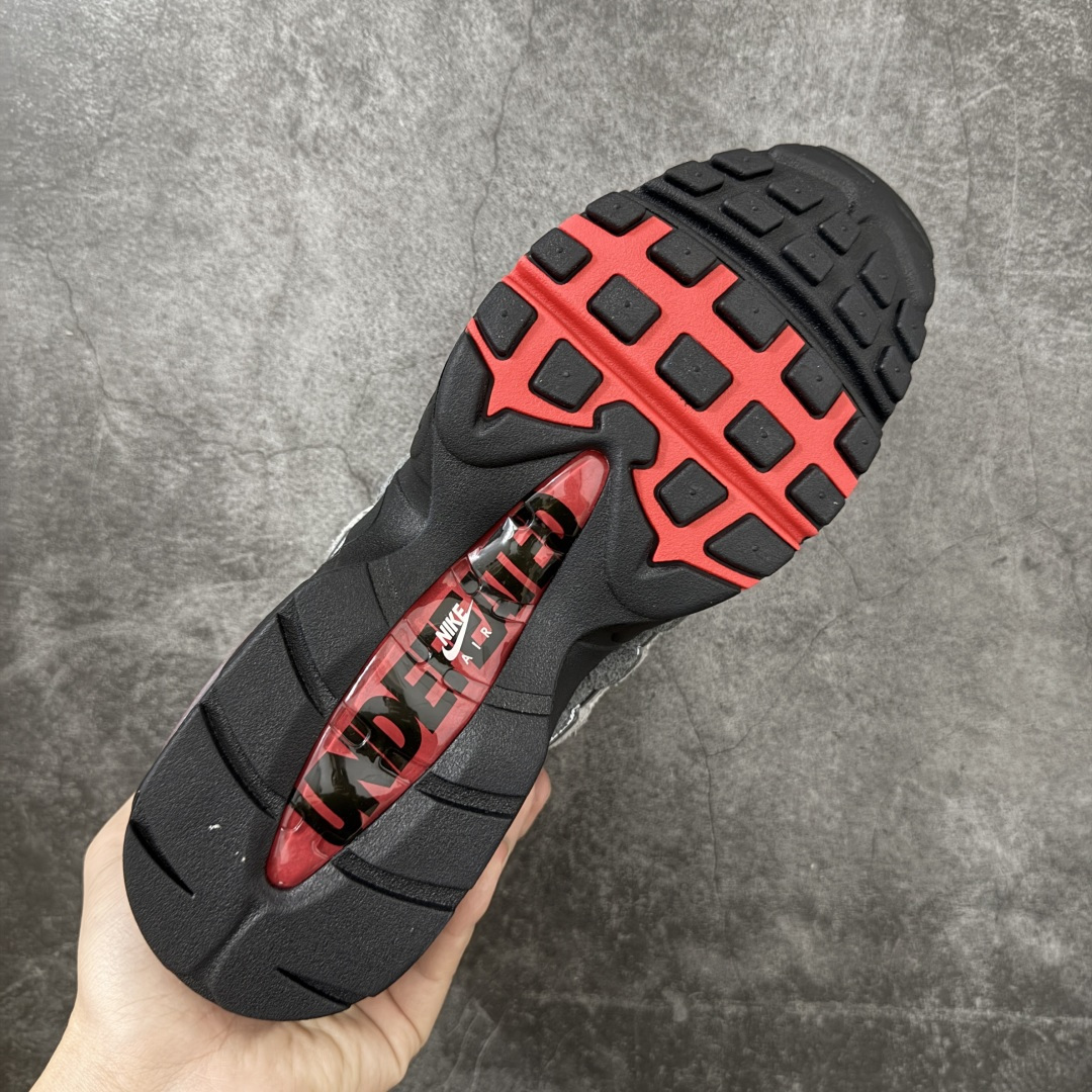 图片[9]-【KZ纯原】UNDEFEATED x Nike Air Max 95 OG Big Bubble 灰红色气垫跑鞋 货号：IB4523-003 外贸顶级专供 区别先行版 全部配色原鞋原尺码开发生产 极致还原 全部原厂材料一比一打造 一眼ZP既视感 欢迎对比市场版本 尺码：40 40.5 41 42 42.5 43 44 44.5 45 46 46.5 47.5 48 48.5-选品中心