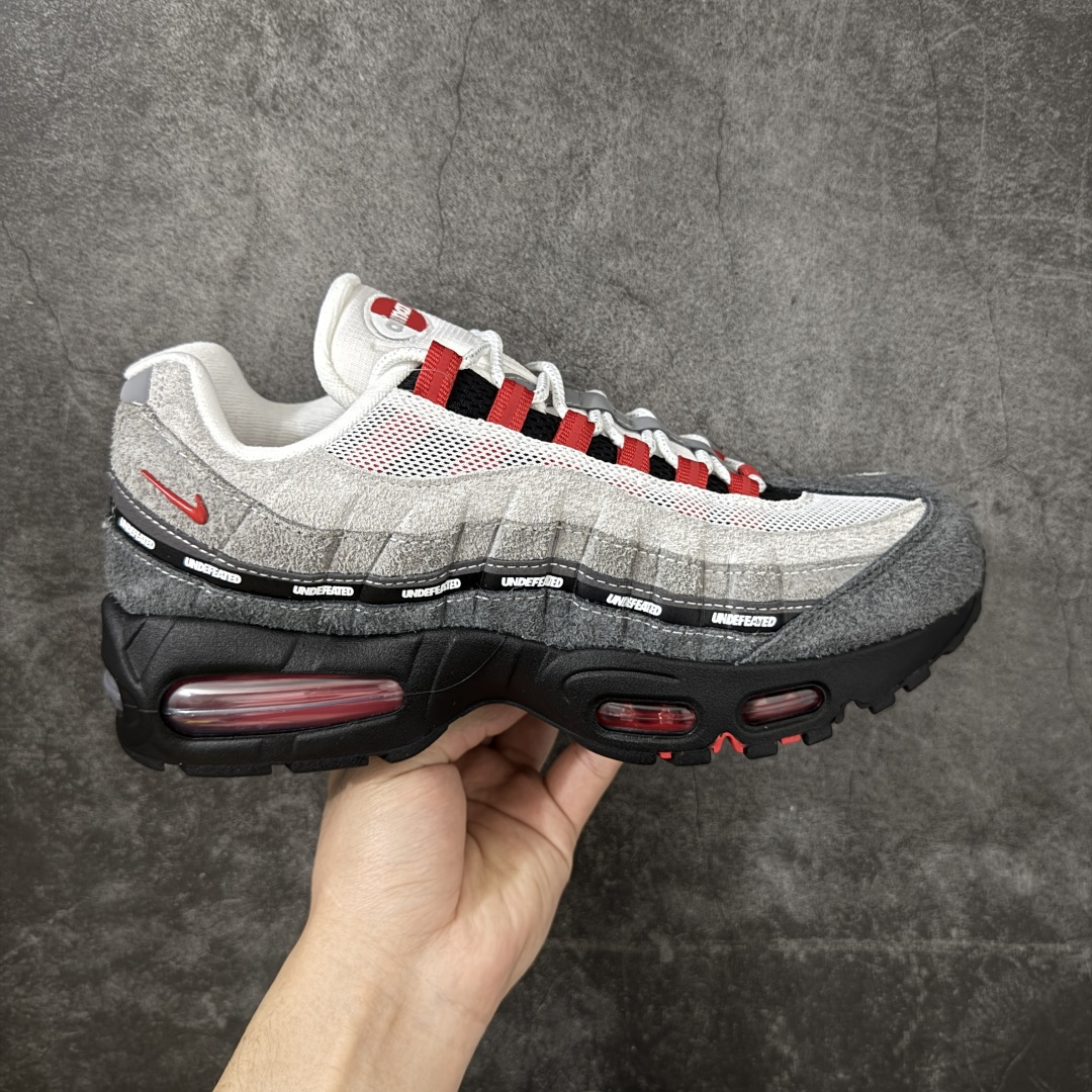 【KZ纯原】UNDEFEATED x Nike Air Max 95 OG Big Bubble 灰红色气垫跑鞋 货号：IB4523-003 外贸顶级专供 区别先行版 全部配色原鞋原尺码开发生产 极致还原 全部原厂材料一比一打造 一眼ZP既视感 欢迎对比市场版本 尺码：40 40.5 41 42 42.5 43 44 44.5 45 46 46.5 47.5 48 48.5-选品中心