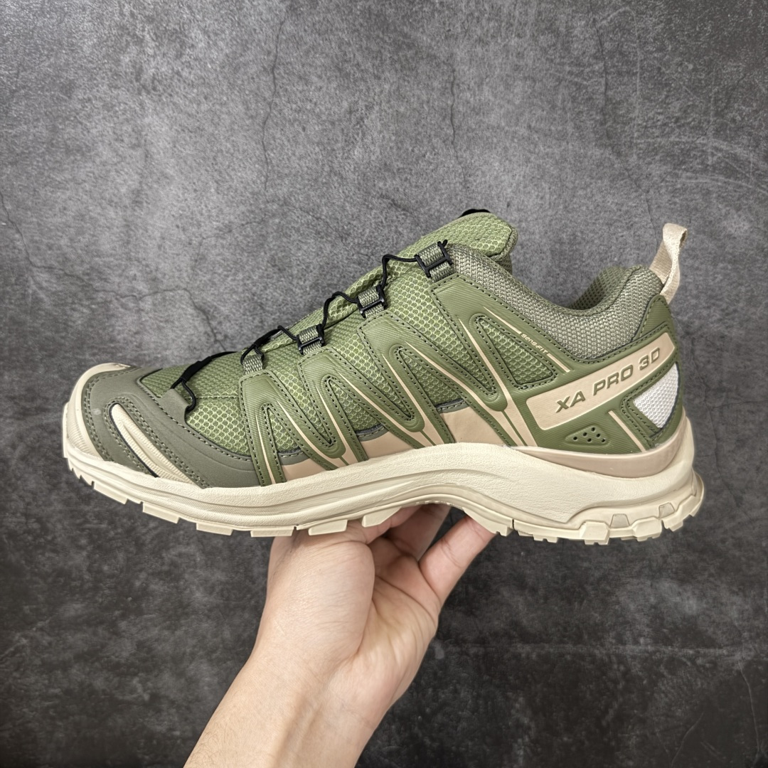 图片[2]-【666版本】SALOMON 萨洛蒙 XA PRO 3D 户外运动 网布减震防滑透气 低帮跑步鞋 男女同款 防水绿色 475874 全新品质 巅峰之作 所有配色均购物原版拆解1：1开发 原材料打造 非市场公版便宜货 私模大底 清洁度比市场所有版本都高 全套原纸板楦头开发 原厂网布配套 确保原汁原味 完美呈现版型 原档数据独家私模五层组合大底 男女鞋同步官方开发至46 原装Ortholite轻量化鞋垫 中底布带钢印编号 原厂TPU锁扣 进口港宝加持 后跟自然饱满 还原公司包裹性 鞋面采用SENSIFT贴合技术 全方位贴合包裹脚型 鞋跟部鞋底牵引设计 提供强大的抓地性能 更适应野外崎岖不平的道路 其3D ADVANCED CHASSIS底盘 材料轻量大化 钉齿设计更具稳定性 防护性 鞋底易磨损区运用CONTAGRIP高耐磨材料 应对城市硬质路面长距离跑考验 尺码：36 36.5 37.5 38 38.5 39 40 40.5 41 42 42.5 43 44 45 46-选品中心