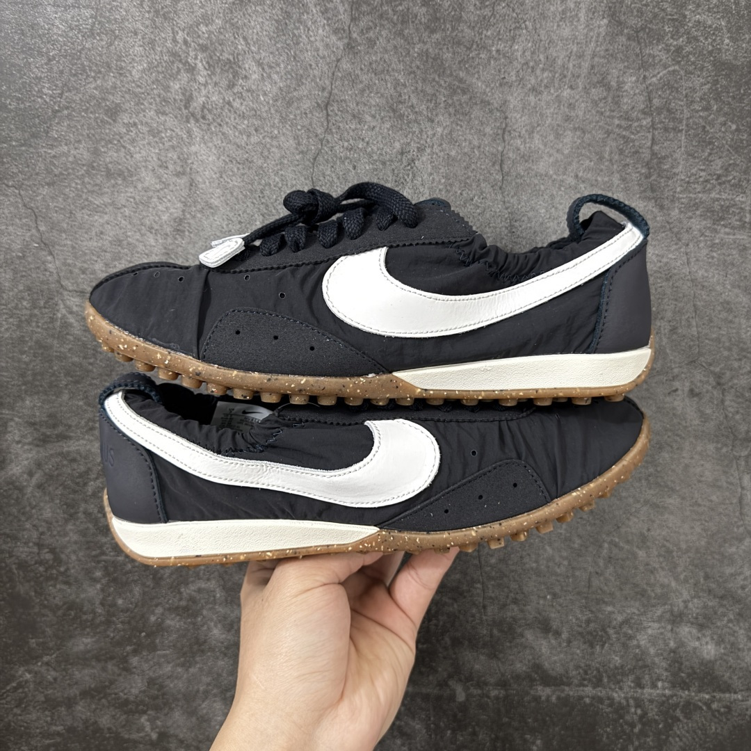 Jacquemus x Nike Jacumoon 舒适 低帮生活休闲鞋 黑白色 货号：HV8547-0
