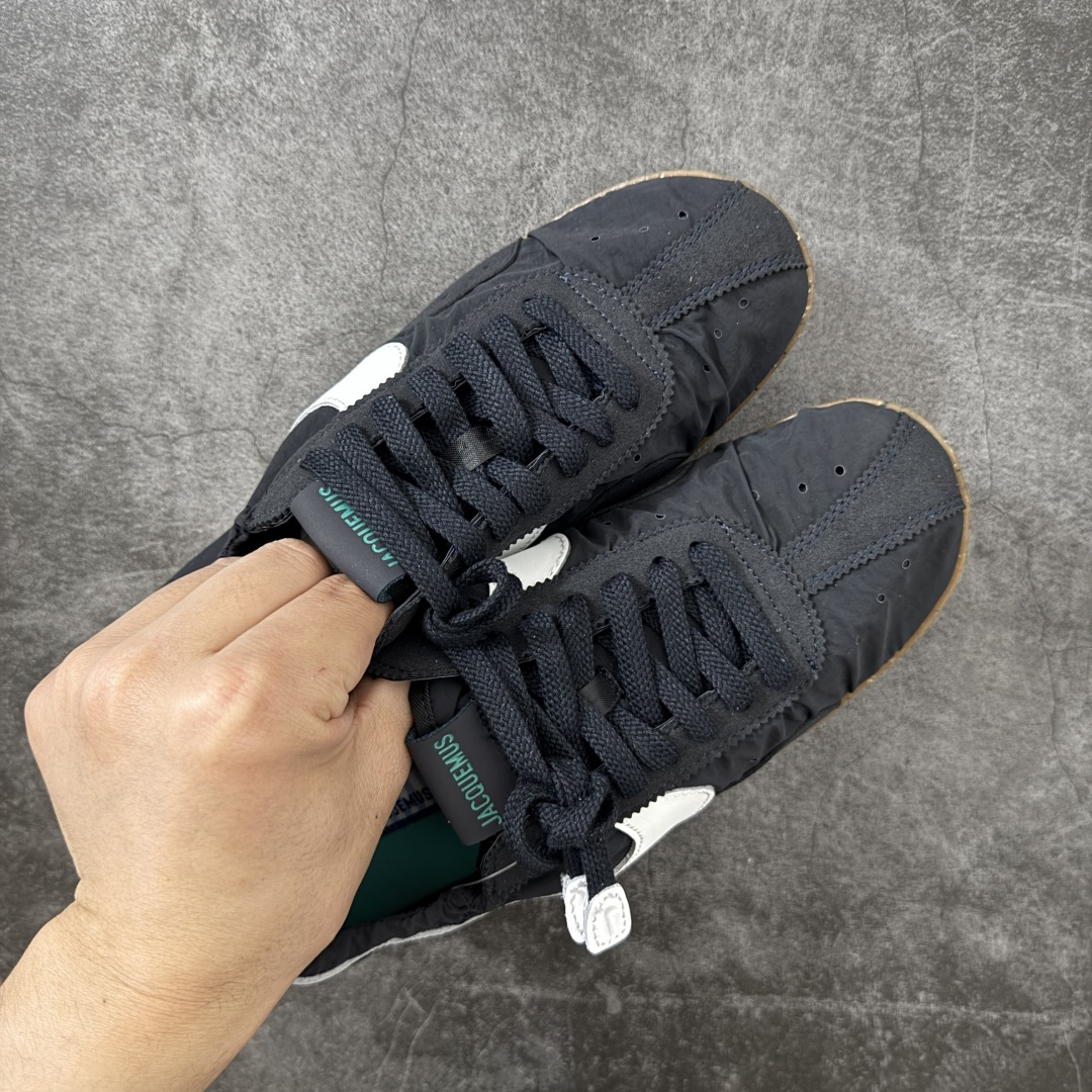 Jacquemus x Nike Jacumoon 舒适 低帮生活休闲鞋 黑白色 货号：HV8547-0