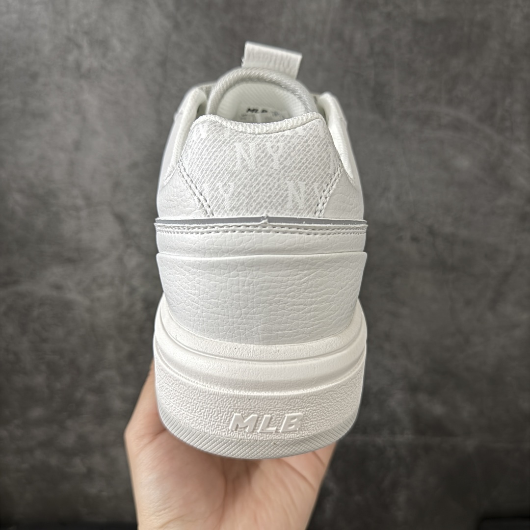 图片[4]-【纯原订单】MLB Chunky Liner Basic NY复古印花学长鞋系列低帮轻量增高厚底百搭休闲运动慢跑鞋板鞋 Korea韩国联名NY美国榄球纽约洋基队限定 市场第一梯队品质 韩国代购版本 MLB专用菱形双针中底布 重点细节中底布带注胶孔 原厂NFC感应吊牌 支持鉴定 一个两位数 原盒原标 全套原楦原纸板原厂数据开发 中韩文保养标贴 绿色防霉片 平台代购专供 独家一比一RB+MD组合大底 高频后跟小人Logo精准对位立体饱满 正确网布加超迁鞋面 转印中底走线紧密 转印Logo工艺表层防刮不掉色 尺码：36 36.5 37.5 38 38.5 39 40 40.5 41 42 42.5 43 44 44.5 45-选品中心