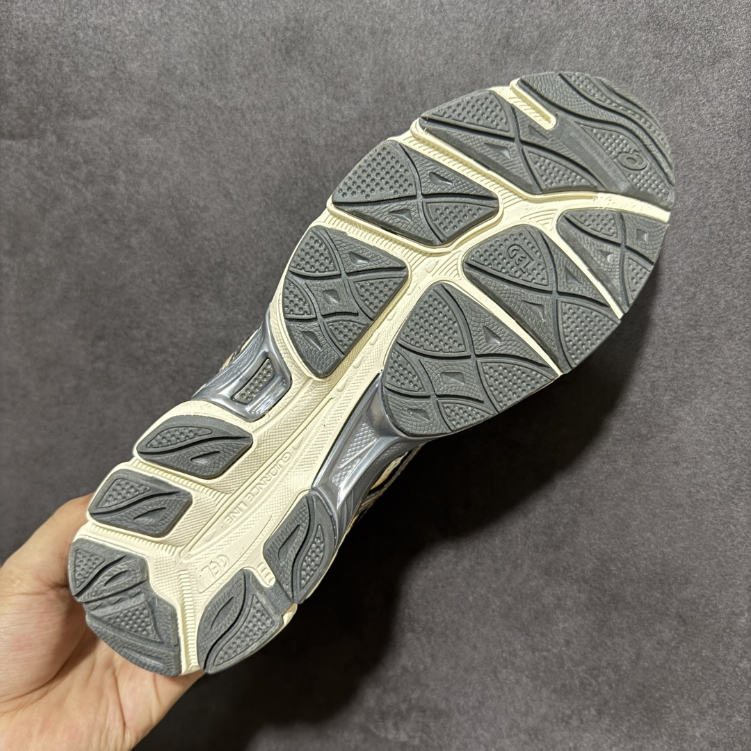 图片[9]-【公司级】Asics Gel-Cumulus 16 亚瑟士复古透气休闲缓震耐磨跑步鞋 #鞋面采用无缝线鞋面，贴合脚型，穿着舒适；中底360°环绕式GL，提供良好的缓冲性能； 货号：1203A733-101 尺码：36 37 37.5 38 39 39.5 40 40.5 41.5 42 42.5 43.5 44 45-选品中心