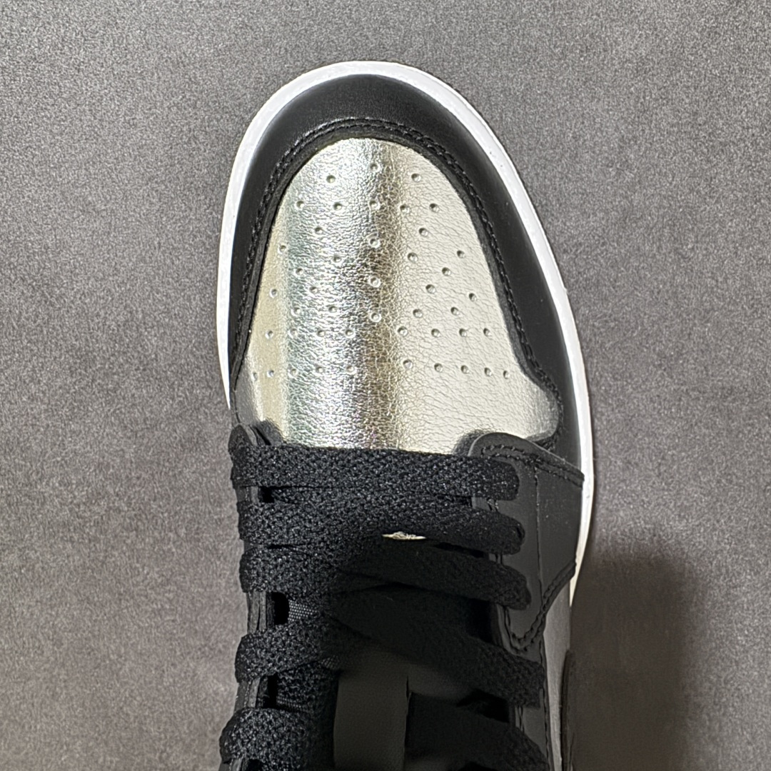 图片[5]-【H11纯原】Nike Air Jordan 1 Low SE AJ1 乔一 舒适贴合 防滑耐磨 低帮 复古篮球鞋 货号：DA5551-001 尺码：35.5 36 36.5 37.5 38 38.5 39 40 40.5 41 42 42.5 43 44 45 46 47.5 #H11顶级纯原 纯原外贸平台特供订单 #全套原纸板楦头开发 #原厂特供材料配套加持 #确保原汁原味 完美呈现版型 #原档数据独家私模大底 #男女鞋同步官方开发至48.5 #原装进口轻量化鞋垫 #进口港宝加持 后跟自然饱满 还原公司包裹性 #鞋面采用原装数据贴合技术 #全方位贴合包裹脚型 #鞋跟部鞋底牵引设计 #提供强大的抓地性能 #更适应不同实战场地路面-选品中心