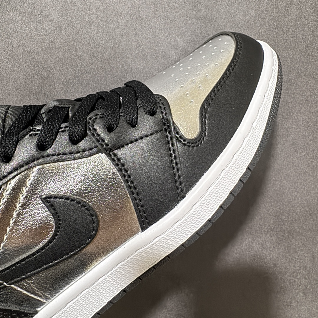 图片[7]-【H11纯原】Nike Air Jordan 1 Low SE AJ1 乔一 舒适贴合 防滑耐磨 低帮 复古篮球鞋 货号：DA5551-001 尺码：35.5 36 36.5 37.5 38 38.5 39 40 40.5 41 42 42.5 43 44 45 46 47.5 #H11顶级纯原 纯原外贸平台特供订单 #全套原纸板楦头开发 #原厂特供材料配套加持 #确保原汁原味 完美呈现版型 #原档数据独家私模大底 #男女鞋同步官方开发至48.5 #原装进口轻量化鞋垫 #进口港宝加持 后跟自然饱满 还原公司包裹性 #鞋面采用原装数据贴合技术 #全方位贴合包裹脚型 #鞋跟部鞋底牵引设计 #提供强大的抓地性能 #更适应不同实战场地路面-选品中心