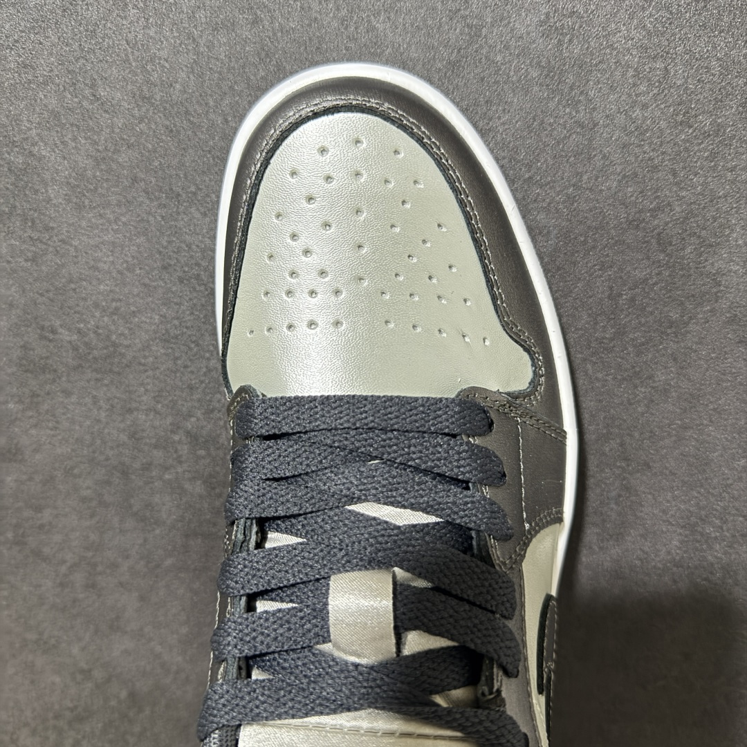 图片[5]-【H11纯原】Nike Air Jordan 1 Low SE AJ1 乔一 舒适贴合 防滑耐磨 低帮 复古篮球鞋 货号：HV4398-014 尺码：35.5 36 36.5 37.5 38 38.5 39 40 40.5 41 42 42.5 43 44 45 46 47.5 #H11顶级纯原 纯原外贸平台特供订单 #全套原纸板楦头开发 #原厂特供材料配套加持 #确保原汁原味 完美呈现版型 #原档数据独家私模大底 #男女鞋同步官方开发至48.5 #原装进口轻量化鞋垫 #进口港宝加持 后跟自然饱满 还原公司包裹性 #鞋面采用原装数据贴合技术 #全方位贴合包裹脚型 #鞋跟部鞋底牵引设计 #提供强大的抓地性能 #更适应不同实战场地路面-选品中心