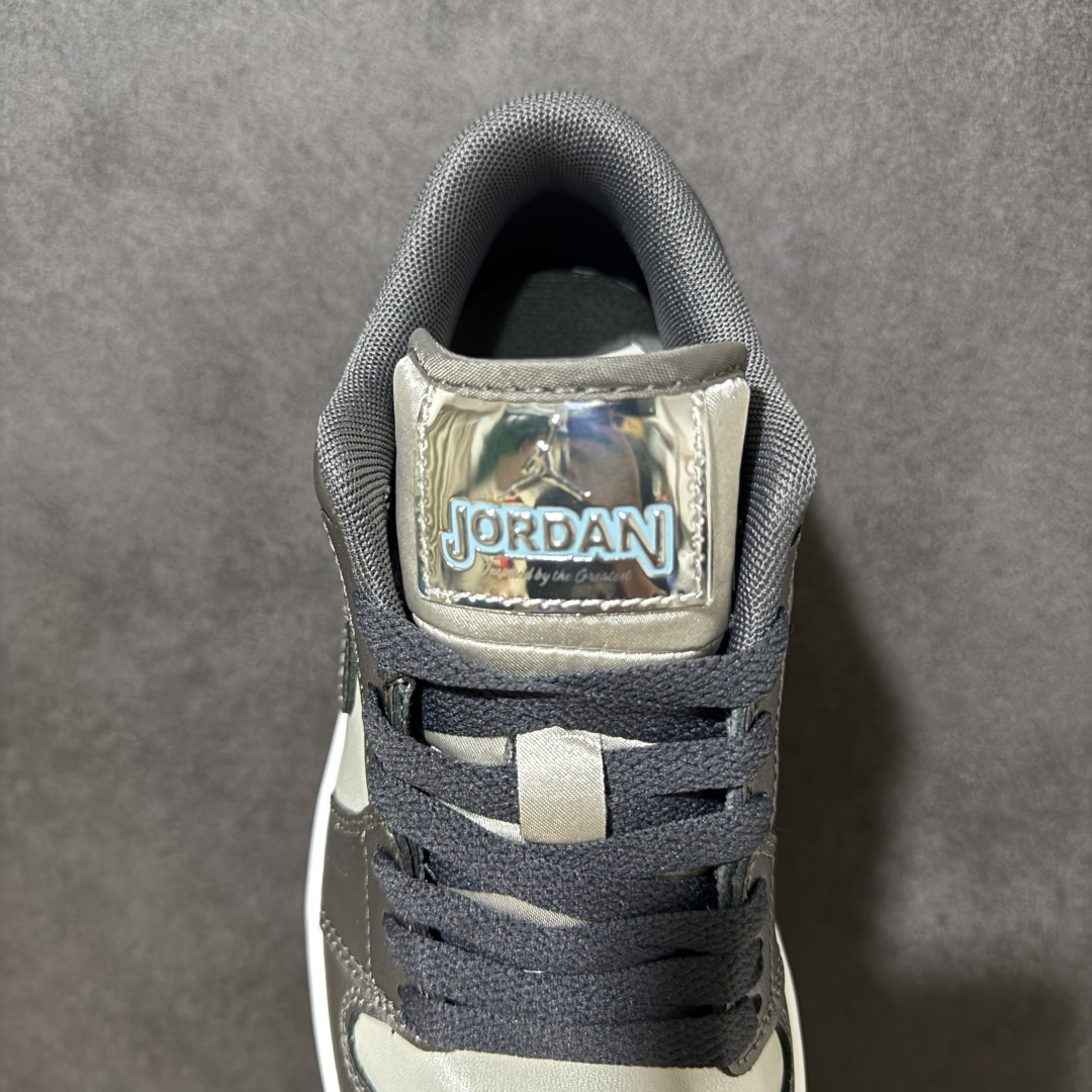 图片[6]-【H11纯原】Nike Air Jordan 1 Low SE AJ1 乔一 舒适贴合 防滑耐磨 低帮 复古篮球鞋 货号：HV4398-014 尺码：35.5 36 36.5 37.5 38 38.5 39 40 40.5 41 42 42.5 43 44 45 46 47.5 #H11顶级纯原 纯原外贸平台特供订单 #全套原纸板楦头开发 #原厂特供材料配套加持 #确保原汁原味 完美呈现版型 #原档数据独家私模大底 #男女鞋同步官方开发至48.5 #原装进口轻量化鞋垫 #进口港宝加持 后跟自然饱满 还原公司包裹性 #鞋面采用原装数据贴合技术 #全方位贴合包裹脚型 #鞋跟部鞋底牵引设计 #提供强大的抓地性能 #更适应不同实战场地路面-选品中心