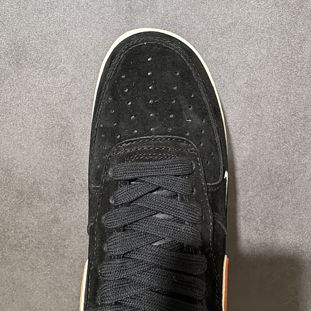 图片[5]-【定制版】经典Air Force 1鞋型 \”黑橙潮步\”- 翻毛皮质感+撞色Swoosh，低调又有层次，黄皮上脚显白到发光 – 全掌Air缓震+防滑橡胶底，通勤、逛街、滑板都能打 – 经典AF1鞋型修饰脚型，宽脚/胖脚也能轻松驾驭 货号：FV3694-107 尺码：36-45半-选品中心
