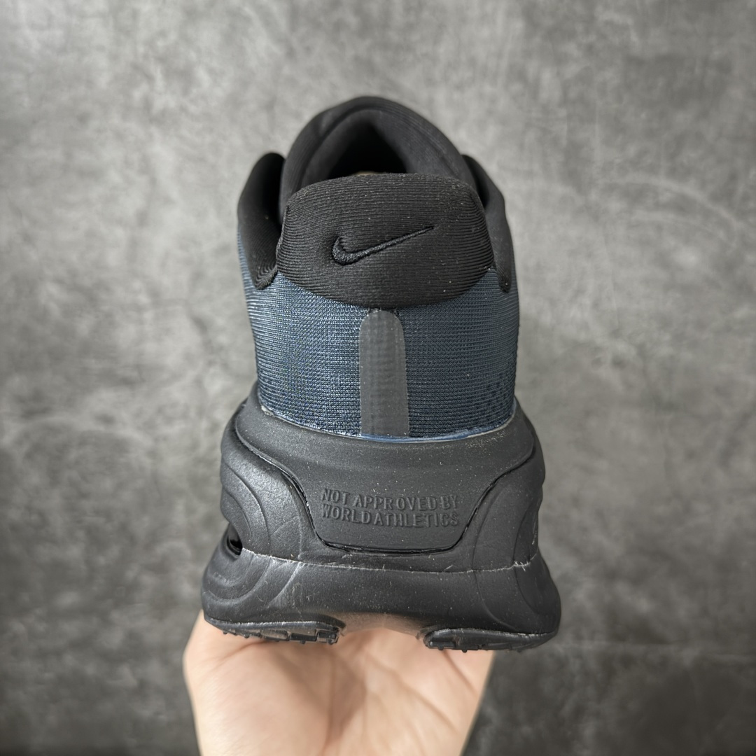 图片[4]-【公司级】Nike VOMERO PREMIUM 耐克 舒适减震防滑 低帮跑步鞋 全掌ReactX泡绵中底 前掌和后跟还配备了Air Zoom气垫单元 据说跑起来更快更舒适哦 这次最大的升级点 首次引入了ReactX泡绵 货号：IQ0627-001 尺码：36 36.5 37.5 38 38.5 39 40 40.5 41 42 42.5 43 44 45 46-选品中心
