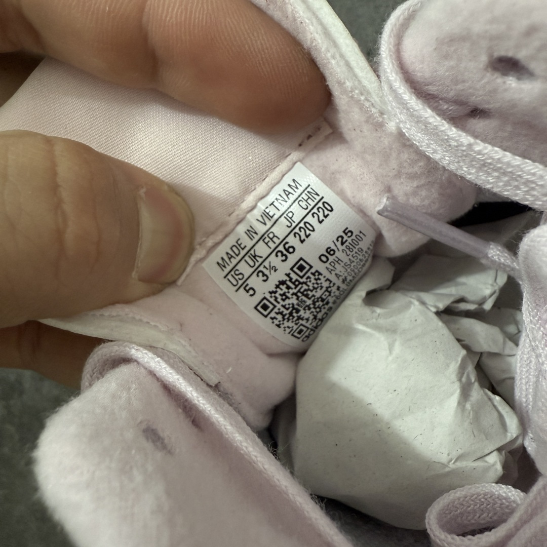 图片[6]-【渠道纯原版】Adidas Originals Adiracer Lo 阿迪达斯潮流防滑耐磨休闲跑步鞋 市售最高版本 注意区分通货 原厂原数据版型 皮料切割干净无任何毛边 鞋型细节完美 超高清洁度 货号：JS4519 尺码：35.5 36 36.5 37 38 38.5 39 40 40.5 41 42 42.5 43 44 44.5 45-选品中心