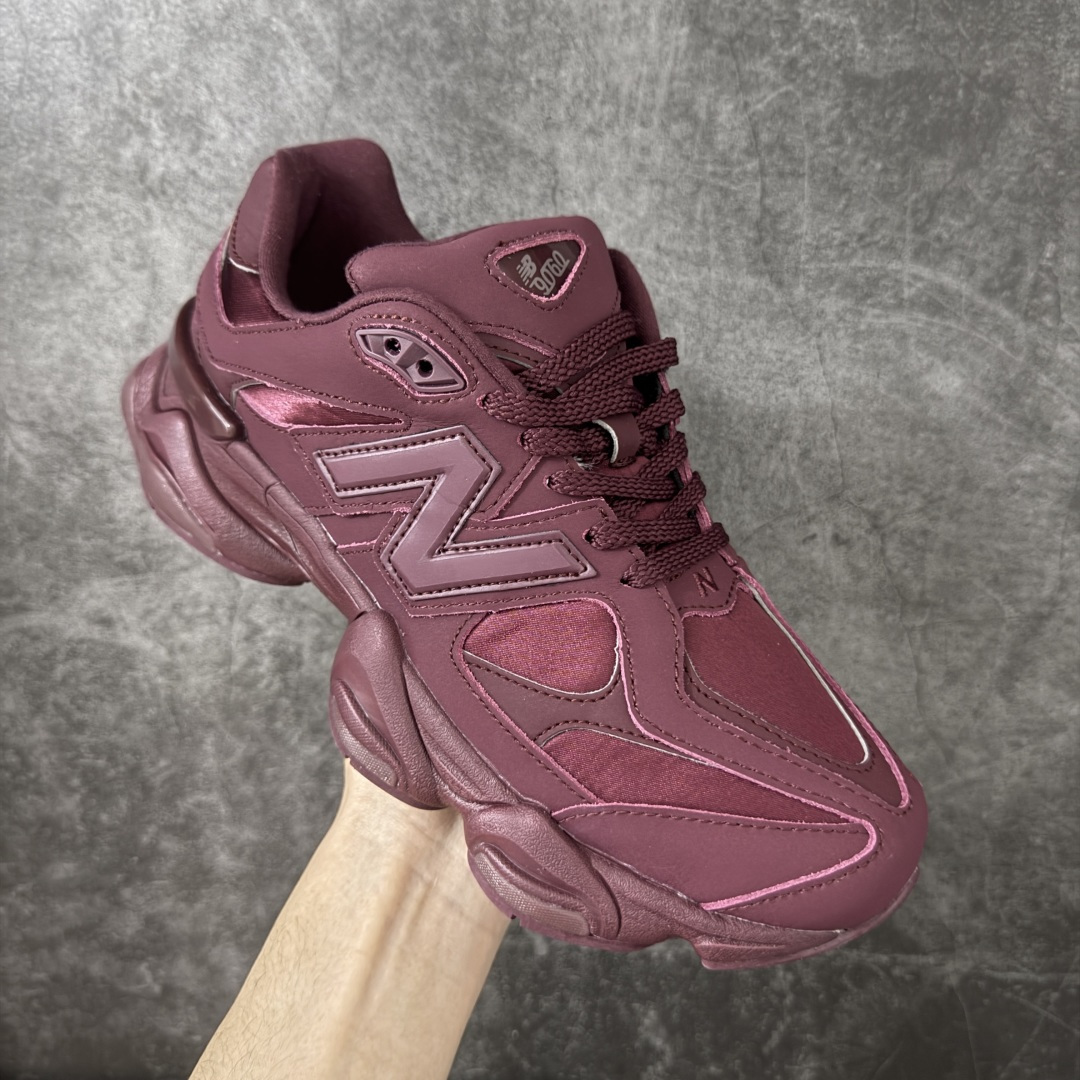 图片[3]-【公司级】NB 新百伦 New Balance NB9060小象蹄男女款9060舒适百搭老爹鞋。全新 9060 款式将经典风格与现代设计融合到日常多功能性中。 9060 重新诠释了源自经典 99X 型号的熟悉元素，其灵感来自于 Y2K 时代的未来主义和美学。 鞋面在990 的基础中进行了扩展和使用，以提供可见的运动感，中底采用 ABZORB 和 SBS 熟悉的缓震平台以提供舒适感。 货号：U9060ZSC 尺码：36-45含半码-选品中心