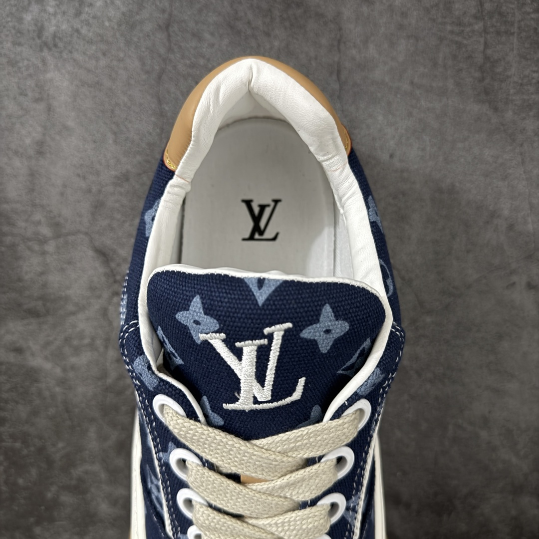 图片[8]-【YS纯原】广奢高端货–唯一正确版本 LOUIS VUITTON Tilted 系列｜2026 早春全新上架 黑皮白底 LV 路易威登 Tilted Low Sneakers 倾斜系列低帮复古休闲运动板鞋 男鞋｜广东原产｜市售顶级版本 ✦ 升级原楦型开发纸版，鞋型更立体更正 ✦ Monogram 丹宁布鞋面，质感高级耐看 ✦ 鞋垫嵌入EVA软脚感物料，回弹舒适 ✦ 后跟耐弯折滴塑支撑片，稳定不塌 ✦ 全新开发TPR光泽组合隔色鞋底 ✦ LV组合 TPU 生胶底结构，行走稳、耐磨强 ✦ 原版购入开发 ✦ 厚实抽屉式礼品鞋盒 ✦ 原装包装说明书＋防尘布袋 ✦ 附送官方快递加固牛皮纸外盒 法国巴黎百年奢侈品牌 LOUIS VUITTON 路易威登 尺码：36-45-选品中心