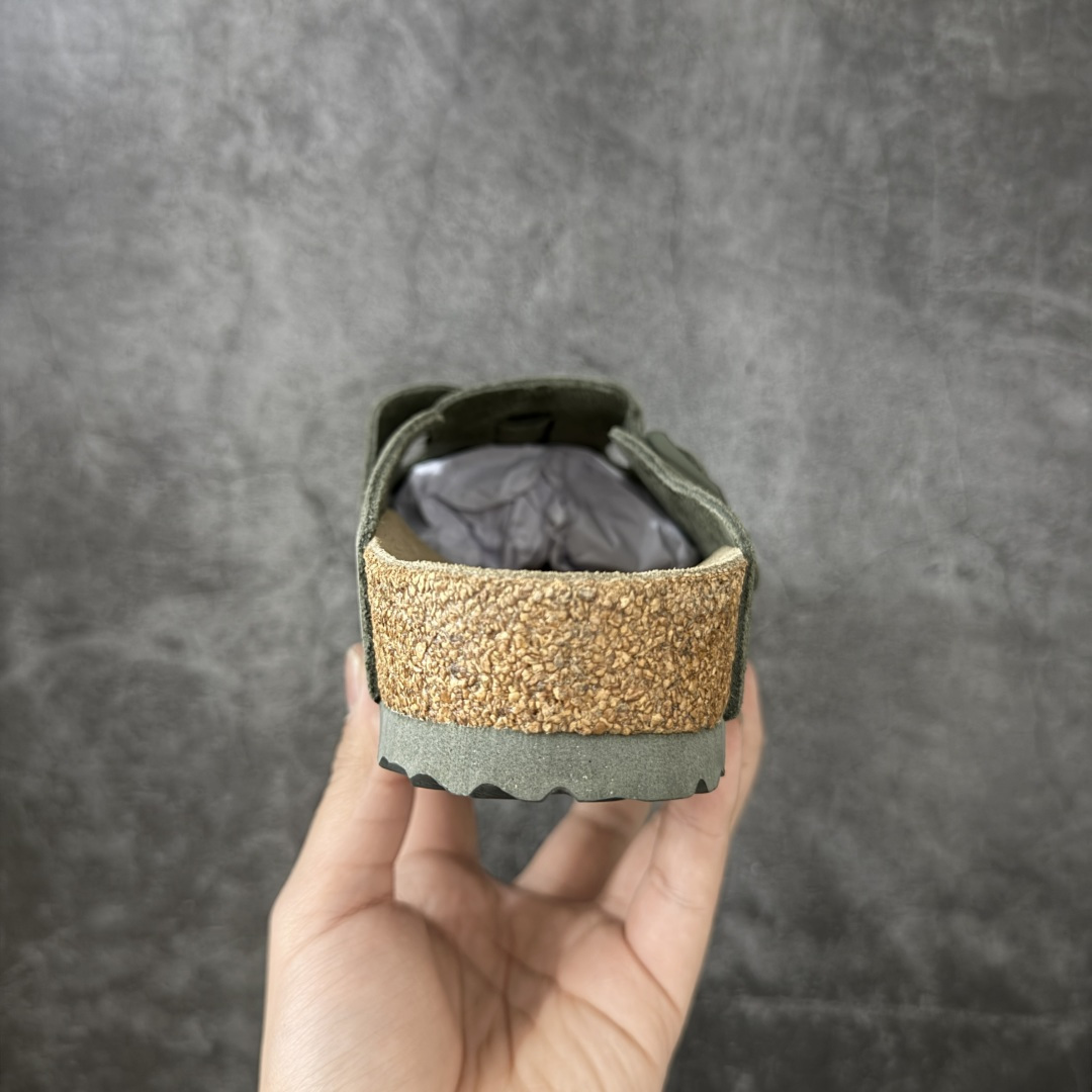 图片[4]-【H版纯原】 Birkenstock Boston 博肯/勃肯 系列上架 牛皮绒面革平底复古软木休闲鞋 配色：橄榄绿 1009543 真正软木塞大底 品质细节领先市场版本 原产品质 采用质地柔软进口牛皮绒面革 无刺鼻异味 中底搭载缓震软木橡胶 进口头层牛皮 原版开模/版型/材质/细节遵循ZP工艺！ 市售顶级不吹文案 尺码：35-45-选品中心
