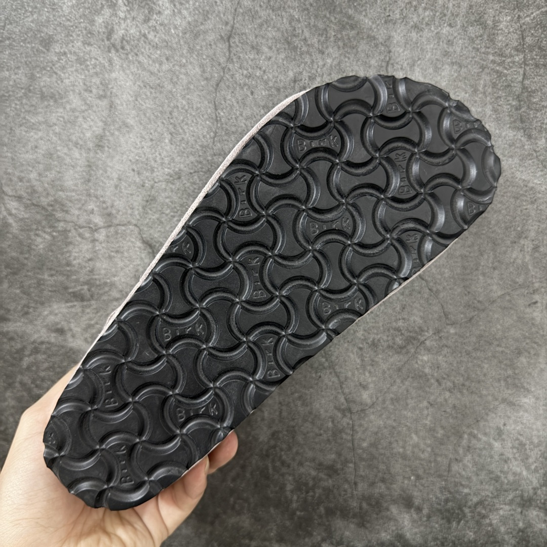 图片[9]-【H版纯原】 Birkenstock Boston 博肯/勃肯 系列上架 牛皮绒面革平底复古软木休闲鞋 全包 配色：浅紫色 1013309 真正软木塞大底 品质细节领先市场版本 原产品质 采用质地柔软进口牛皮绒面革 无刺鼻异味 中底搭载缓震软木橡胶 进口头层牛皮 原版开模/版型/材质/细节遵循ZP工艺！ 市售顶级不吹文案 尺码：35-45-选品中心