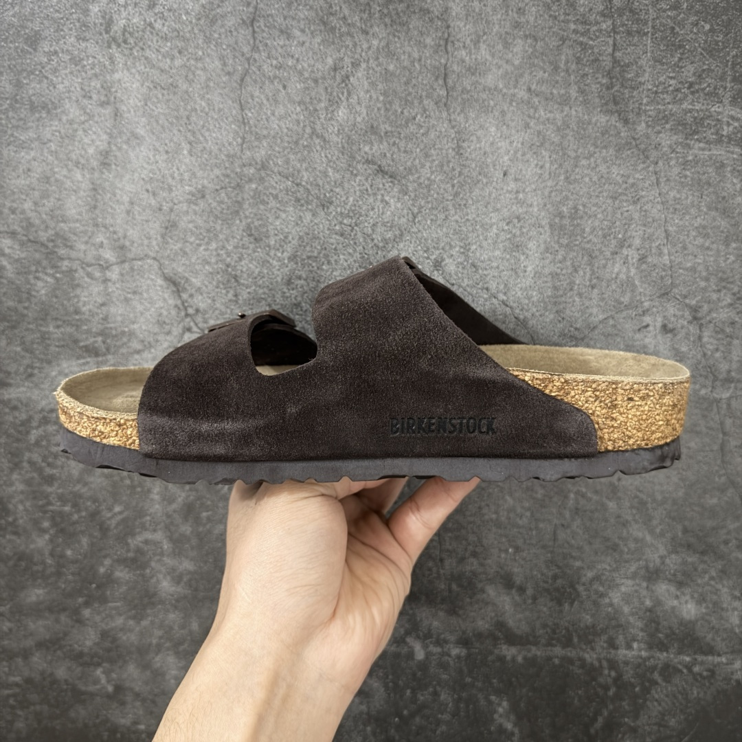 图片[2]-【H版纯原】 Birkenstock Boston 博肯/勃肯 系列上架 牛皮绒面革平底复古软木休闲鞋 二字拖鞋 配色：巧色 1029790 真正软木塞大底 品质细节领先市场版本 原产品质 采用质地柔软进口牛皮绒面革 无刺鼻异味 中底搭载缓震软木橡胶 进口头层牛皮 原版开模/版型/材质/细节遵循ZP工艺！ 市售顶级不吹文案 尺码：35-45-选品中心