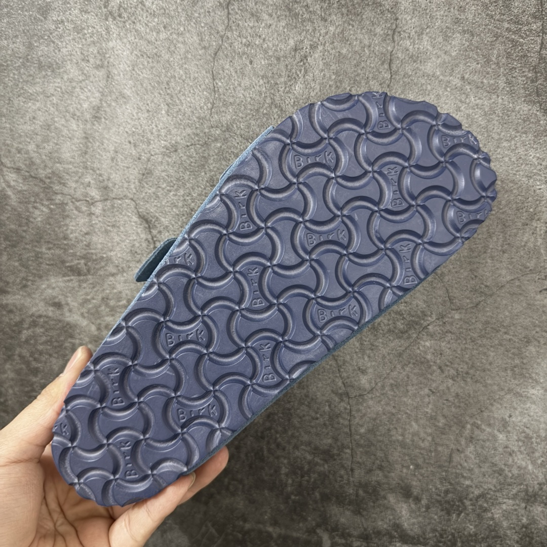 图片[9]-【H版纯原】 Birkenstock Boston 博肯/勃肯 系列上架 牛皮绒面革平底复古软木休闲鞋 二字拖鞋 配色：原力蓝 1029790 真正软木塞大底 品质细节领先市场版本 原产品质 采用质地柔软进口牛皮绒面革 无刺鼻异味 中底搭载缓震软木橡胶 进口头层牛皮 原版开模/版型/材质/细节遵循ZP工艺！ 市售顶级不吹文案 尺码：35-45-选品中心