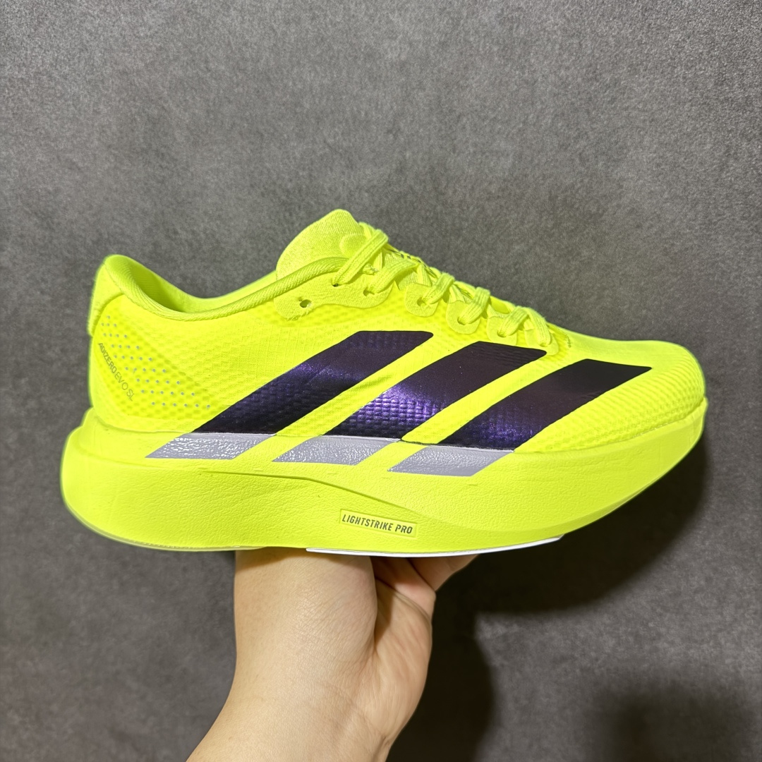 【公司级】Adidas Adizero Evo SL 阿迪达斯 舒适百搭防滑耐磨 低帮 休闲跑步鞋 中底配置方面搭载全掌Lightstrike Pro 鞋面采用透气网面 契合日常训练鞋的定位 外底给到了橡胶 更加防滑耐磨 货号： JR2024 尺码： 36 36.5 37 38 38.5 39 40 40.5 41 42 42.5 43 44 45-选品中心
