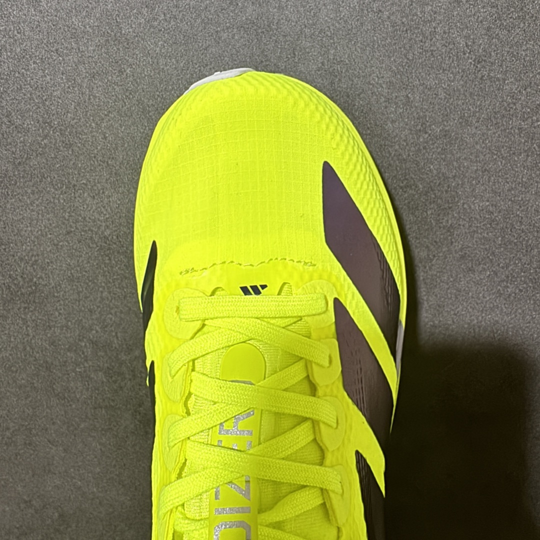 图片[5]-【公司级】Adidas Adizero Evo SL 阿迪达斯 舒适百搭防滑耐磨 低帮 休闲跑步鞋 中底配置方面搭载全掌Lightstrike Pro 鞋面采用透气网面 契合日常训练鞋的定位 外底给到了橡胶 更加防滑耐磨 货号： JR2024 尺码： 36 36.5 37 38 38.5 39 40 40.5 41 42 42.5 43 44 45-选品中心