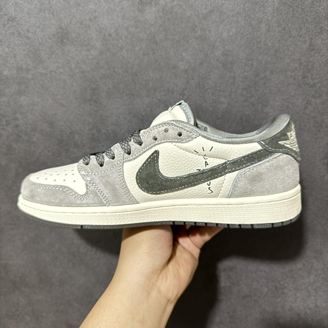 图片[2]-【定制版】Nike Air Jordan 1 x Travis Scott AJ1倒勾 乔一倒钩 ‘DIY’定制 耐克 低帮文化篮球鞋 完美品质出货 细节如图所示 鞋面切割工整 冲孔整齐干净 中底拉帮线 整体清洁度非常好 货号：XS2025-093 尺码：36 36.5 37.5 38 38.5 39 40 40.5 41 42 42.5 43 44 45-选品中心