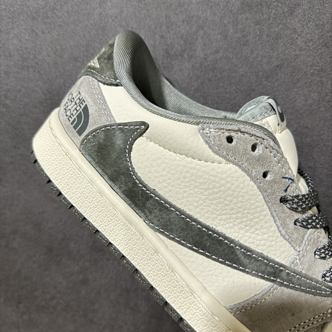 图片[8]-【定制版】Nike Air Jordan 1 x Travis Scott AJ1倒勾 乔一倒钩 ‘DIY’定制 耐克 低帮文化篮球鞋 完美品质出货 细节如图所示 鞋面切割工整 冲孔整齐干净 中底拉帮线 整体清洁度非常好 货号：XS2025-093 尺码：36 36.5 37.5 38 38.5 39 40 40.5 41 42 42.5 43 44 45-选品中心