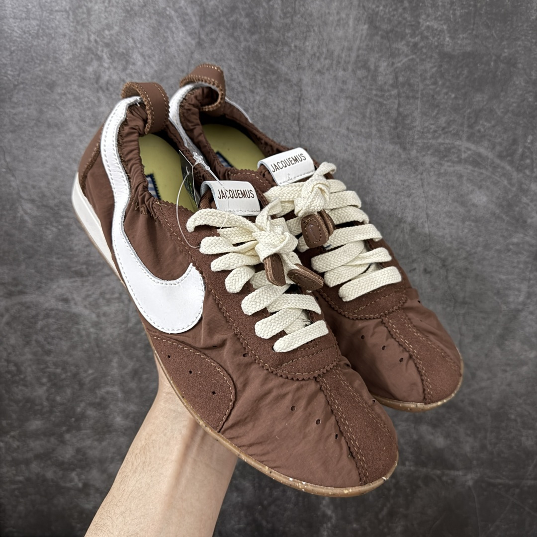 Jacquemus x Nike Jacumoon 舒适 低帮生活休闲鞋 棕白色 货号：HV8547-2