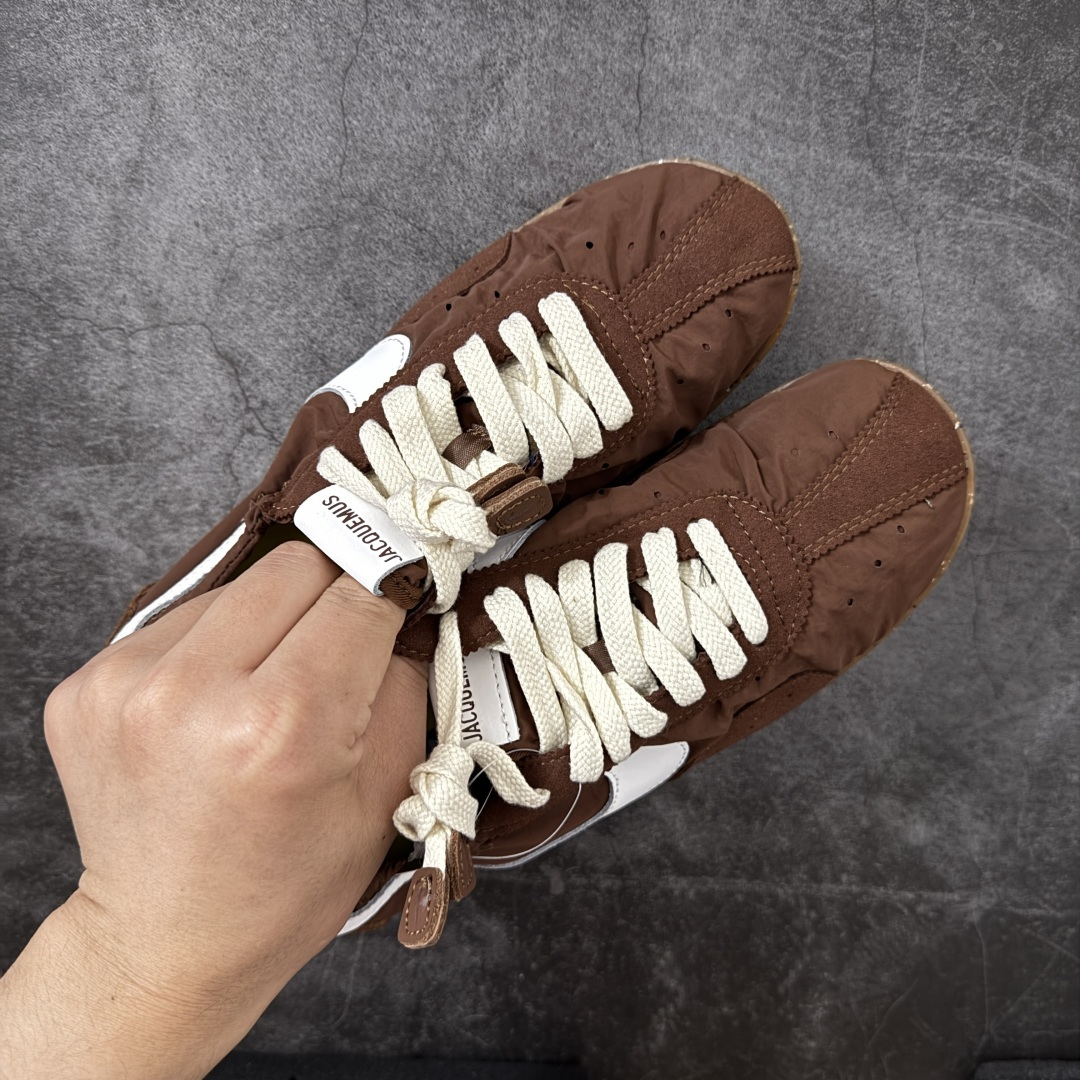 Jacquemus x Nike Jacumoon 舒适 低帮生活休闲鞋 棕白色 货号：HV8547-2
