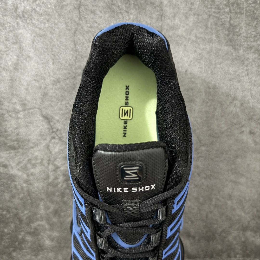 图片[8]-【Max纯原版】原版开发 Nike Shox TL系列 黑蓝盒子色 IH1338-002 NK Shox TL系列 复古舒适百搭防滑耐磨低邦柱形气垫休闲跑步鞋 鞋面采用了轻质化的材料打造，搭载鞋带系带系统以及鞋舌部分的特殊控制模块，科技感十足；采用透气纺织品和网眼鞋面与标志性的Nike Shox技术，同时提供更轻盈的感觉和大胆的外观；鞋身大面积采用织物与皮革材质拼接设计，搭配Dri-FITz透气网面，透气性拉满不闷脚。中底前掌搭载Air Max科技，后掌配置Shoxy缓震气柱，前掌气垫提供灵敏回弹，中底的气柱设计也很加分，外观上科技感十足；设计彰显个性，复古造型适配多种穿搭风格。 尺码：39 40 40.5 41 42 42.5 43 44 44.5 45 45.5 46 46.5 47.5-选品中心