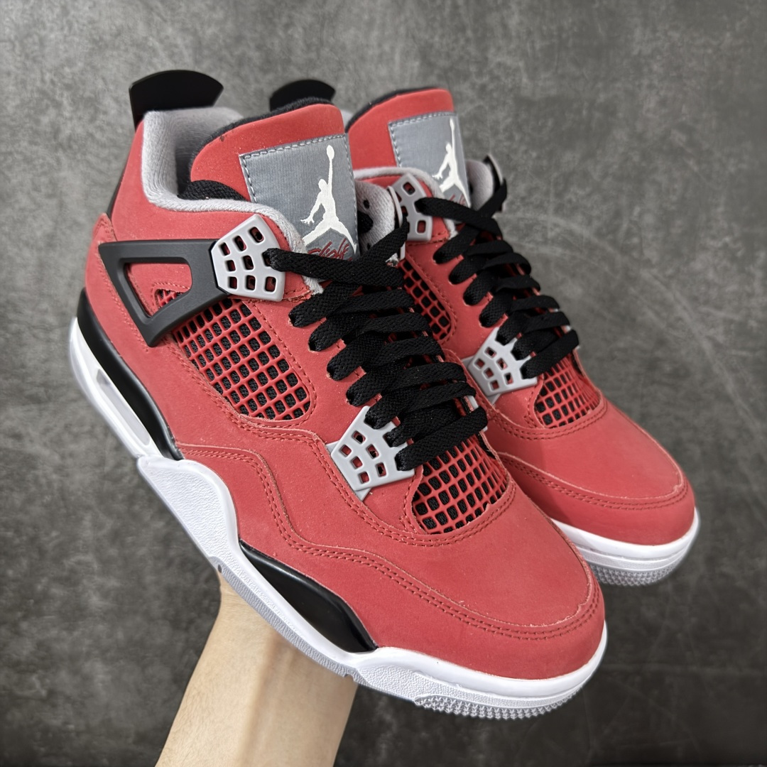 【原厂版】Air Jordan 4 Retro AJ4 2026复刻公牛红黑 FQ8138-600 全新升级改良 原鞋原楦原纸板同源开发 完美呈现乔4的版型 内侧正确双色网格 还原细节 原厂皮料 正确气垫颜色 正确网格工艺 正确拉帮工艺 全鞋原装材料制作 原档案原模具打造 支持全方位与正品对比 尺码：40-47.5-选品中心